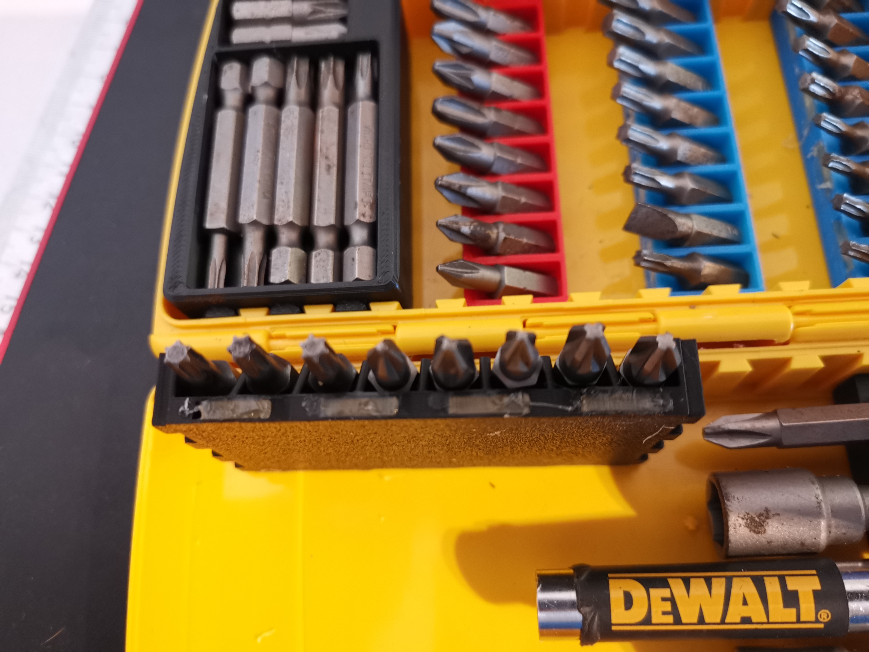 DeWalt bit box insert by Mike Loibl Download free STL model