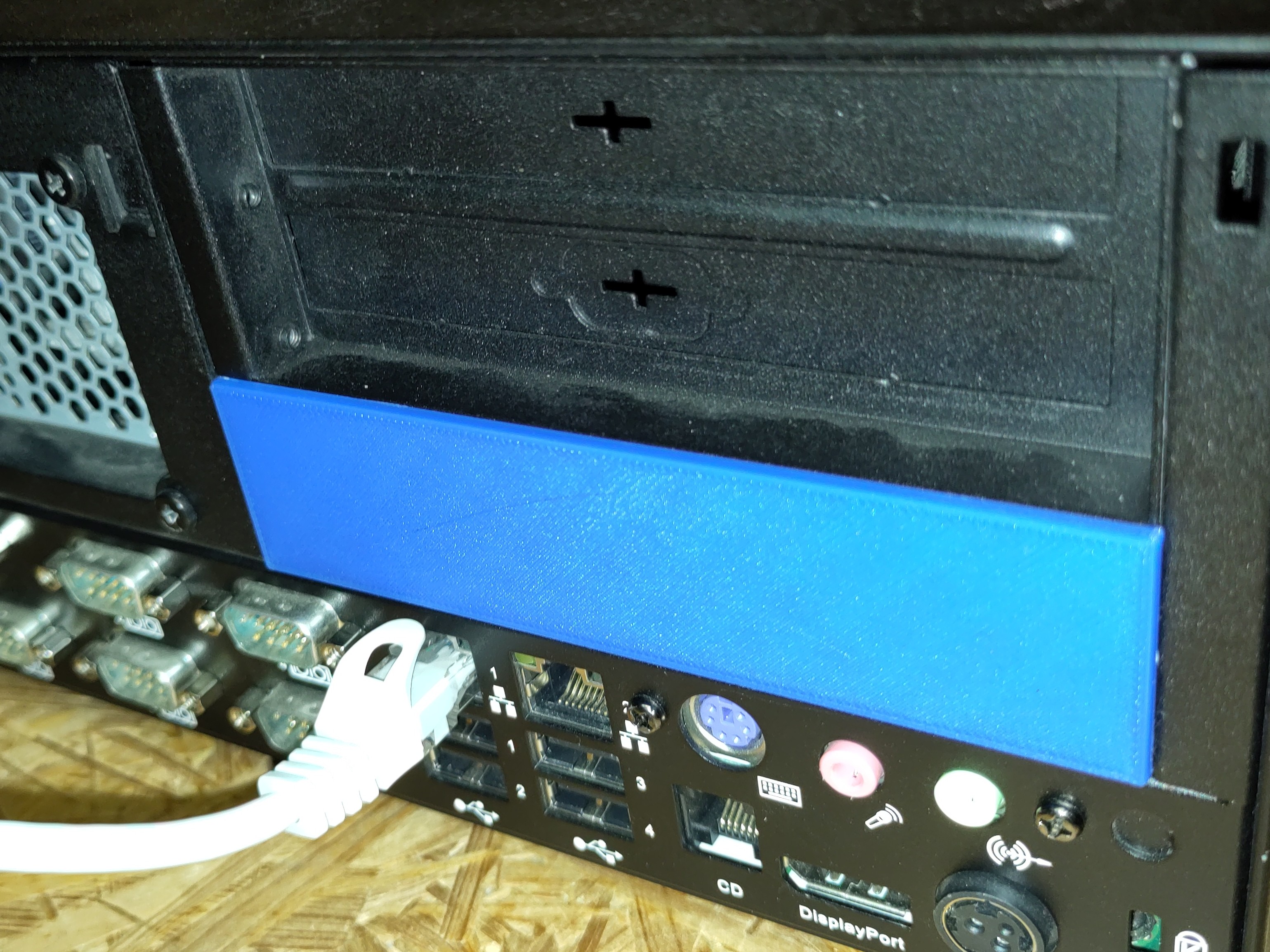 POS5000 masking bracket for USB extension card (still WIP)