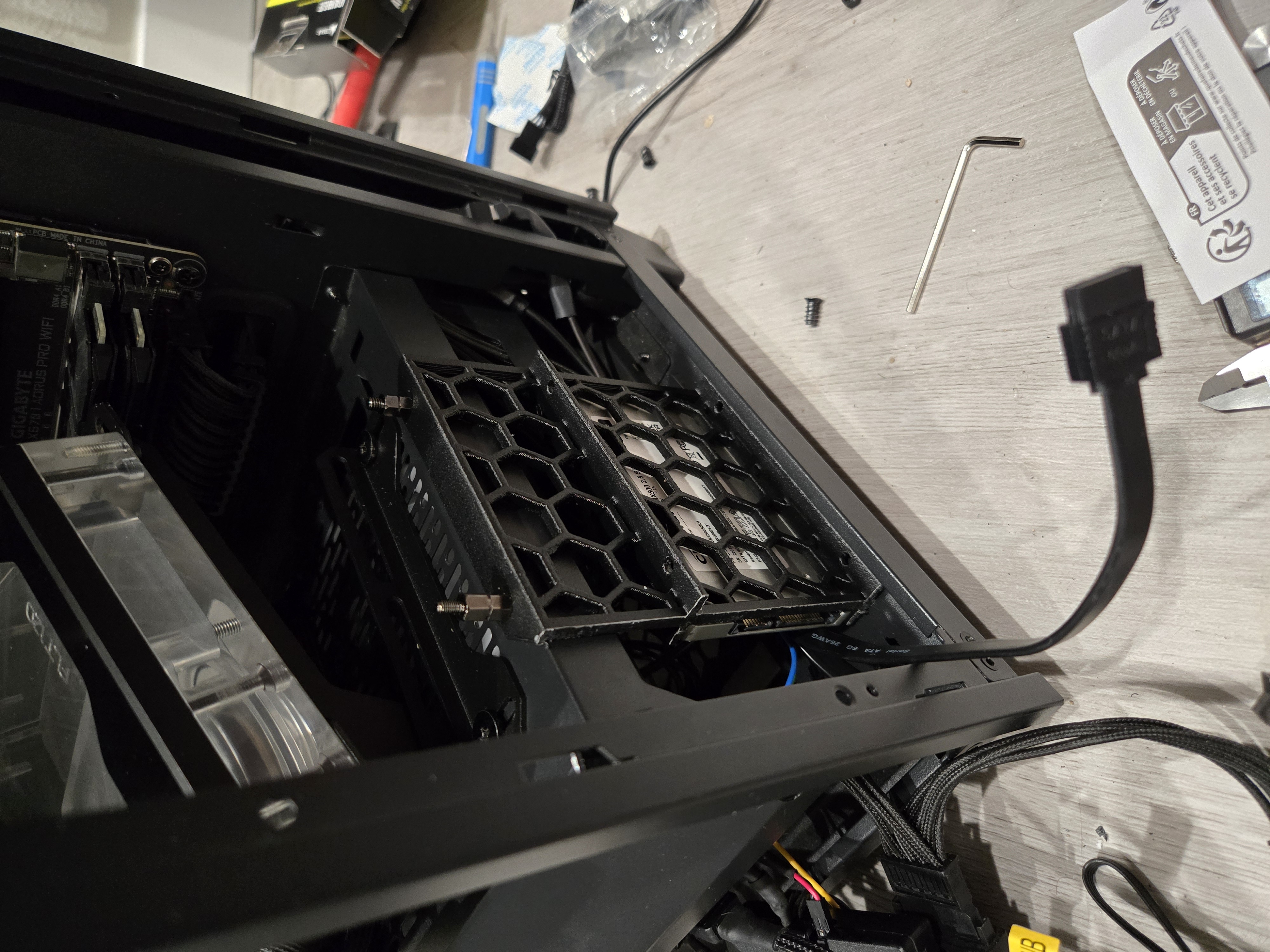Thermaltake Tower 100 SSD Bracket