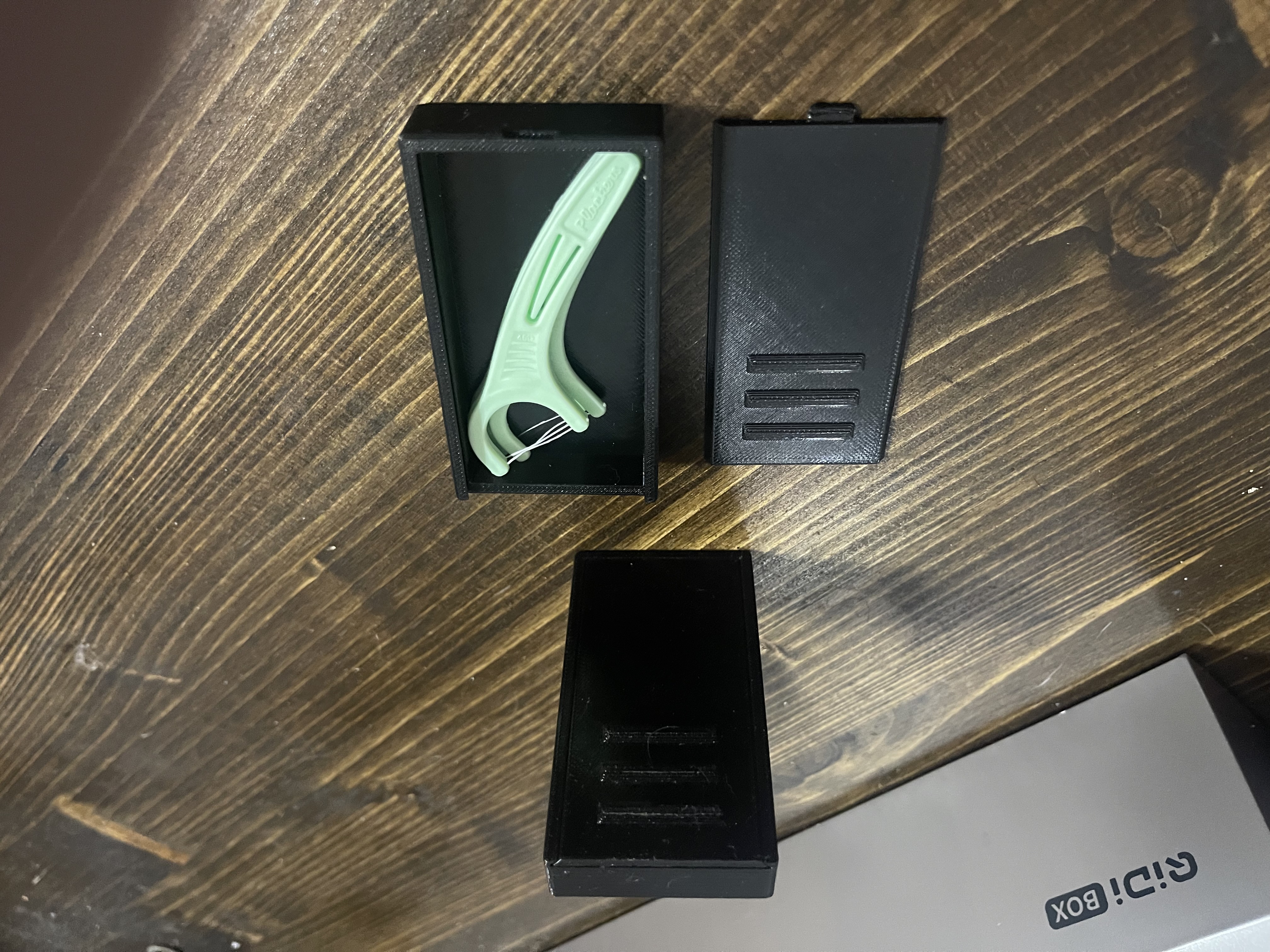SNAPLOCK POCKET CARRY SLIDE LID CONTAINER