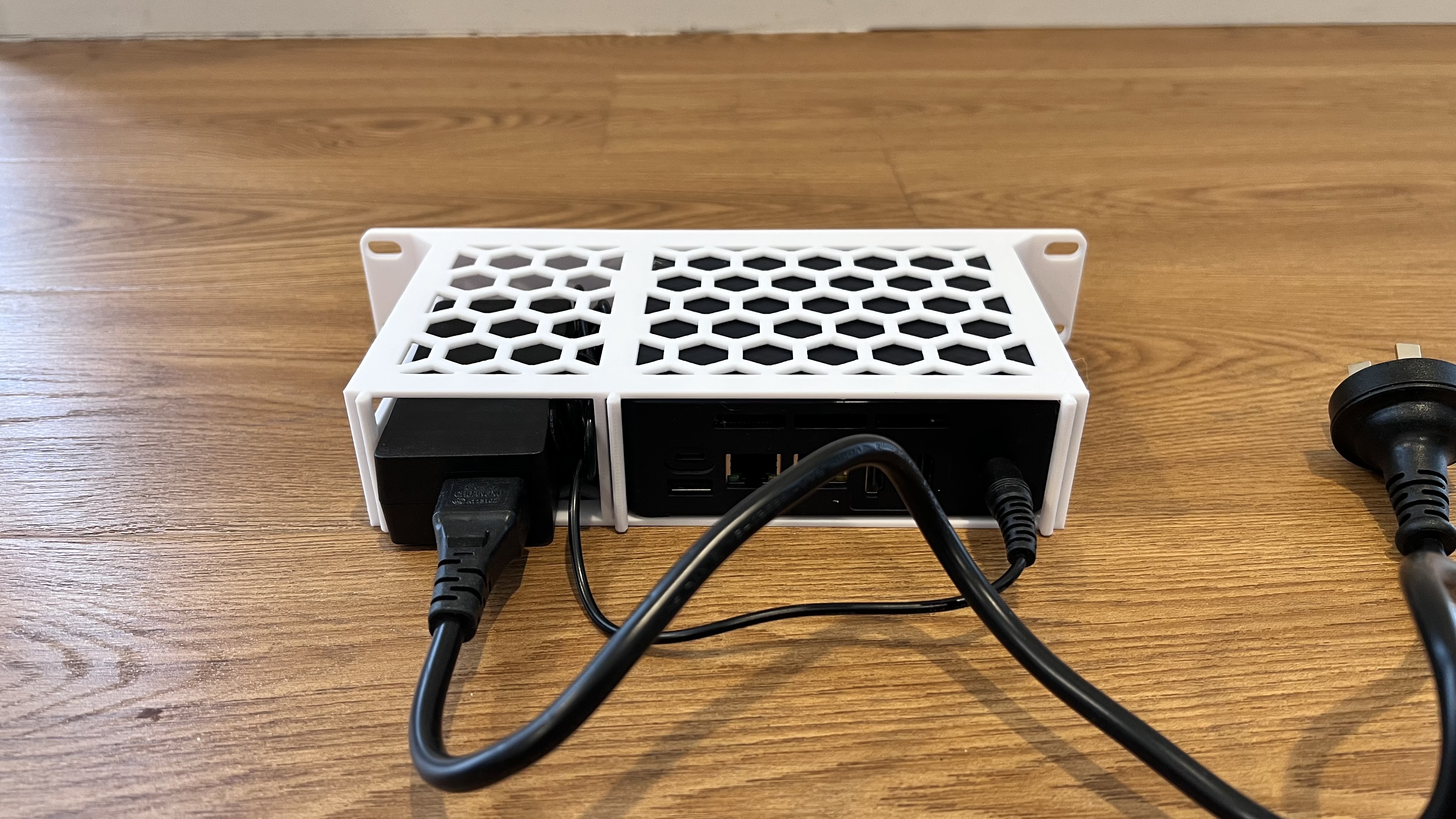 Mini PC Beelink EQ12 10-inch Rack mount with PSU