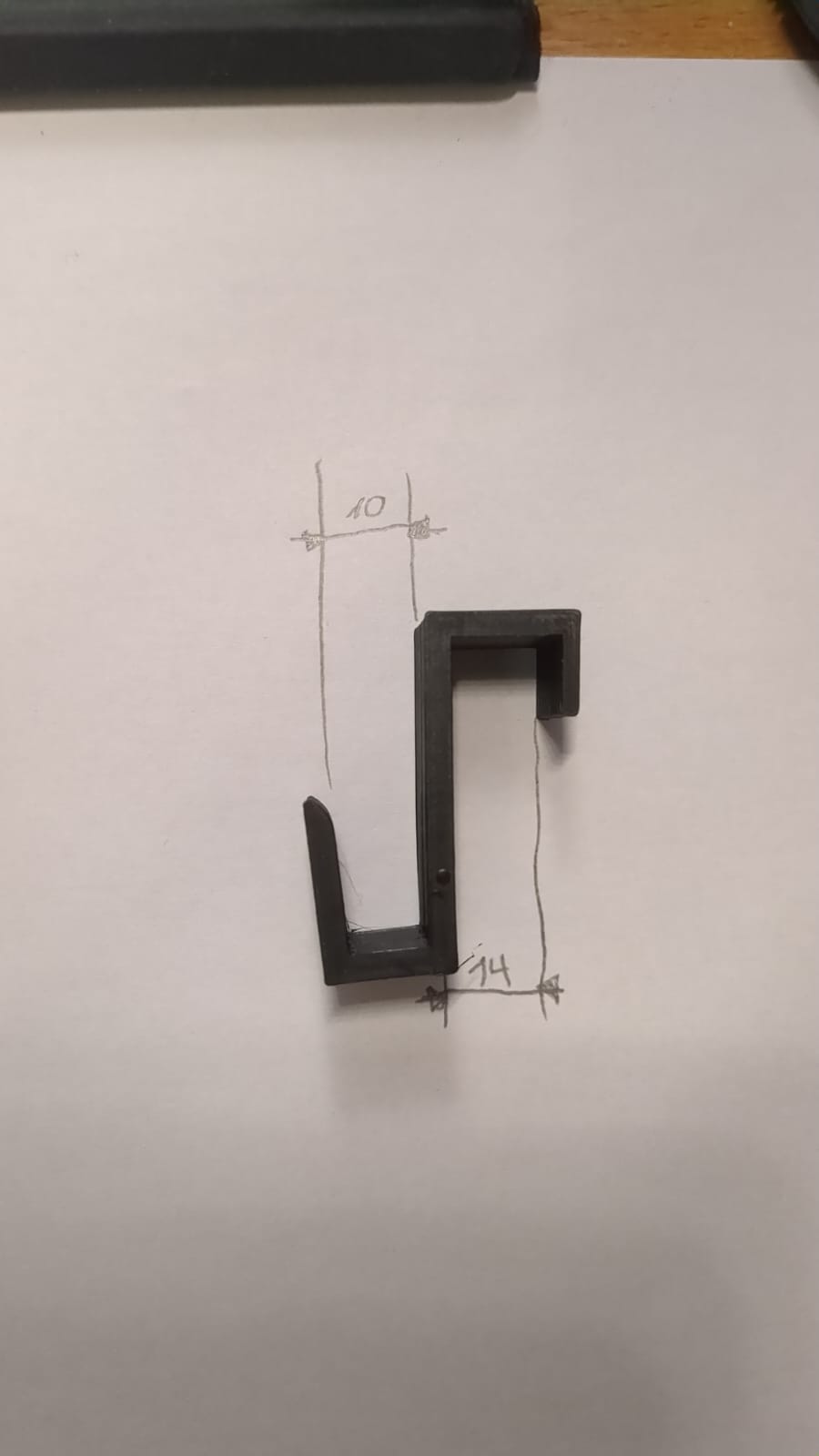 Miniatura 2 do modelo 3D Simple Door Hook
