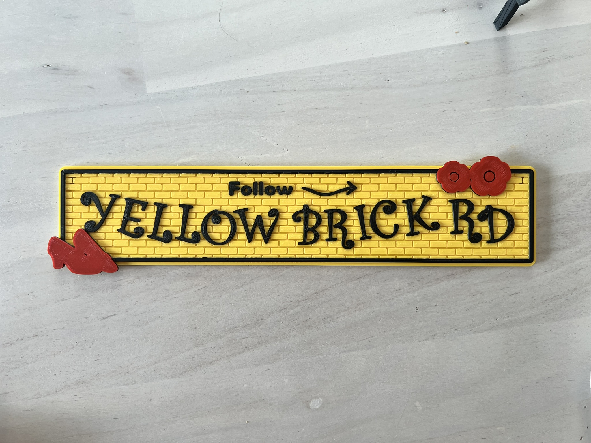 21460 Yellow Brick Rd: A Neighborhood'S Dark Past - a6nvnb0