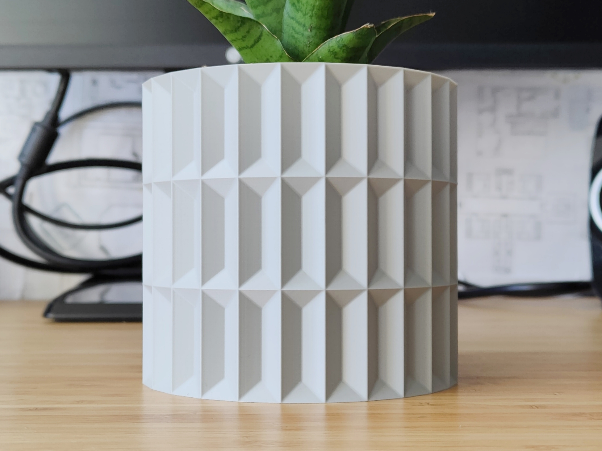 Glamour 2 Plant pot and Planter - Vase mode design
