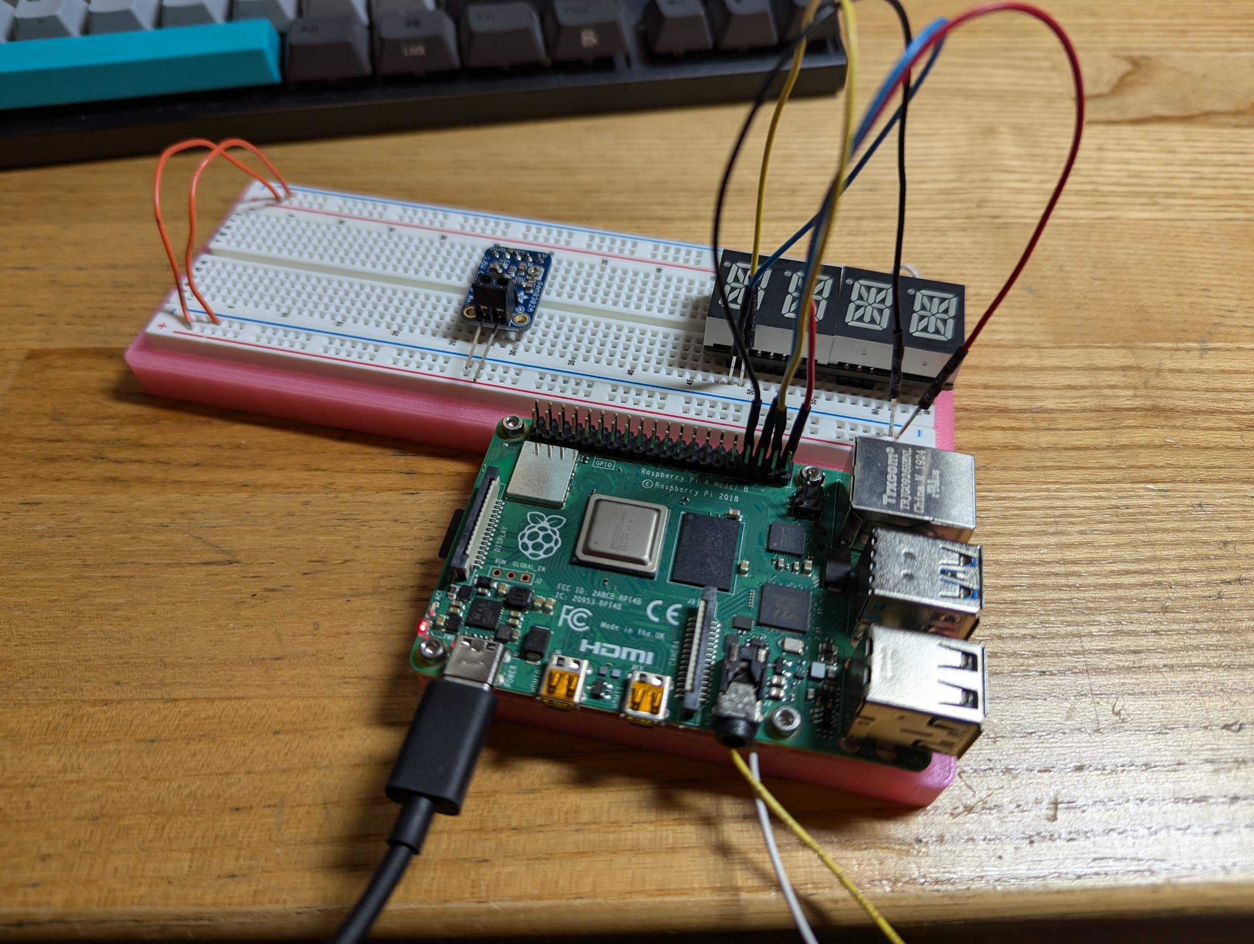 raspberry pi 3/4/? breadboard holder
