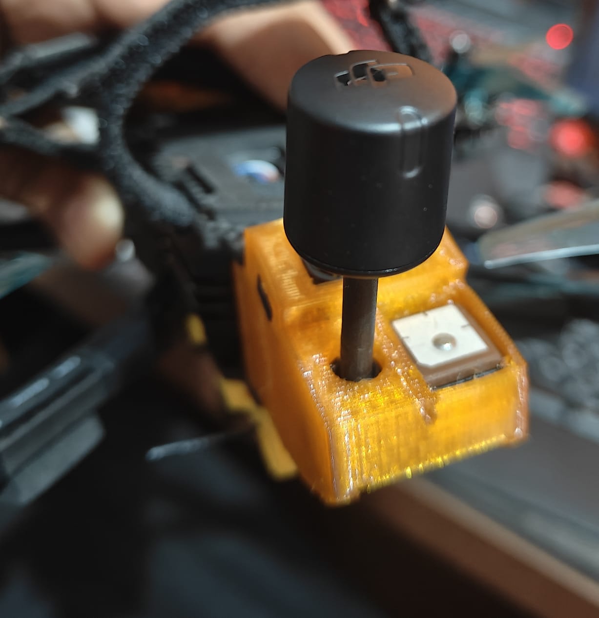 Speedybee Mario5 Micro GPS & XT60 mount