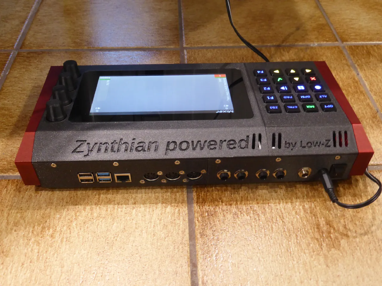 Synthibox, a RaspberryPi case for the Zynthian Project, made in