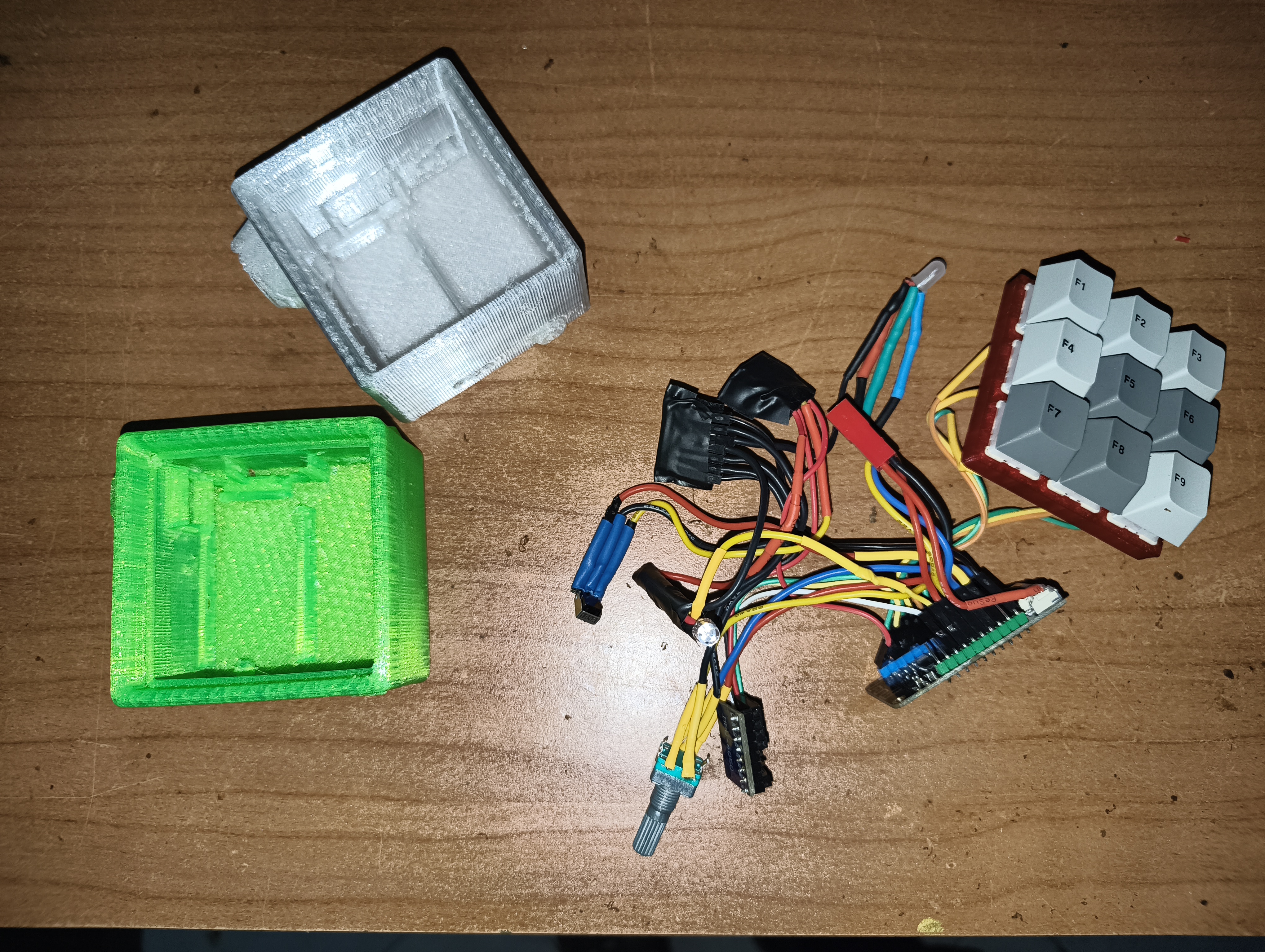 Macropad Lolin32 — thumbnail 2