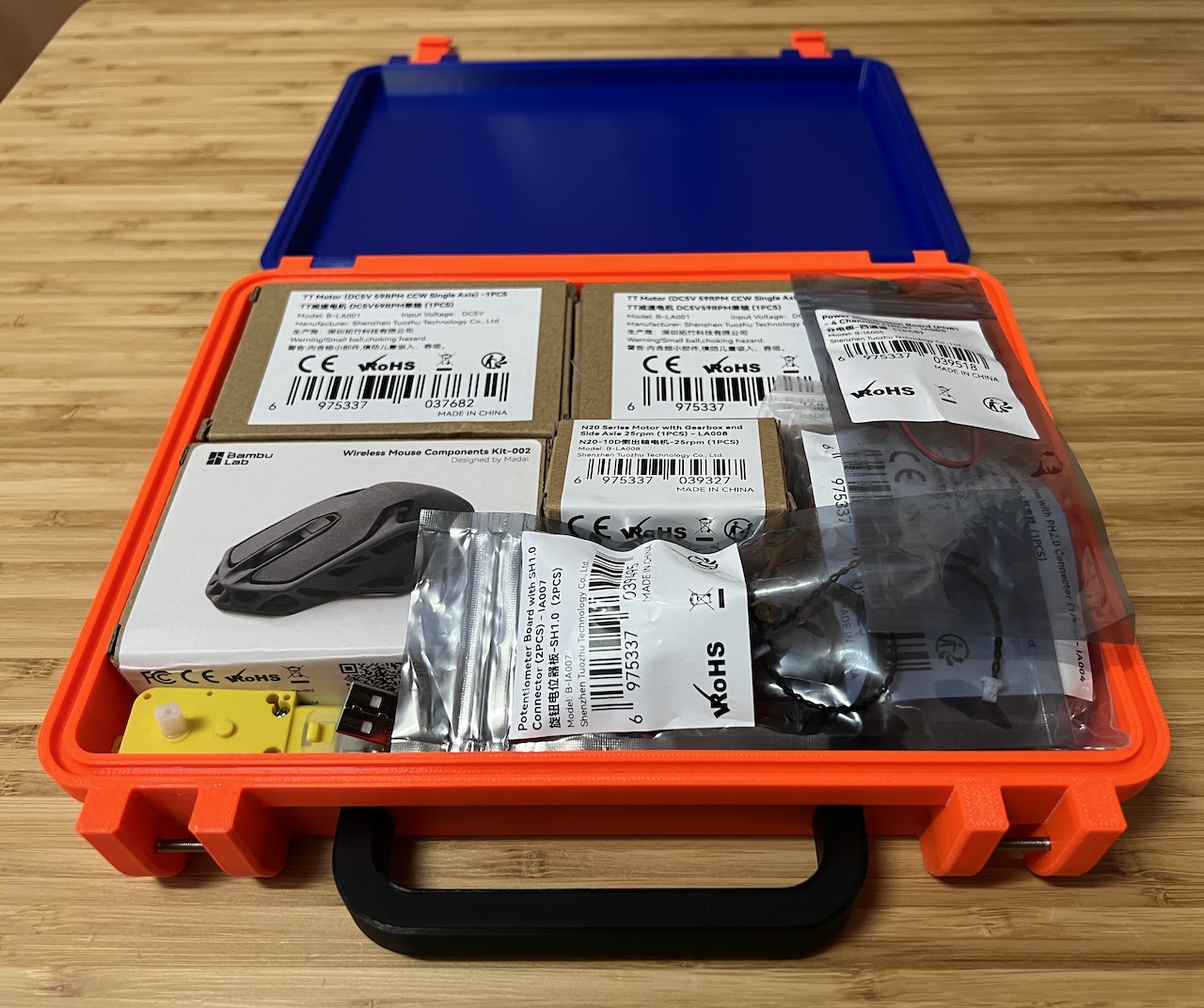 Miniatura 2 do modelo 3D Maker's Supply Grab Case