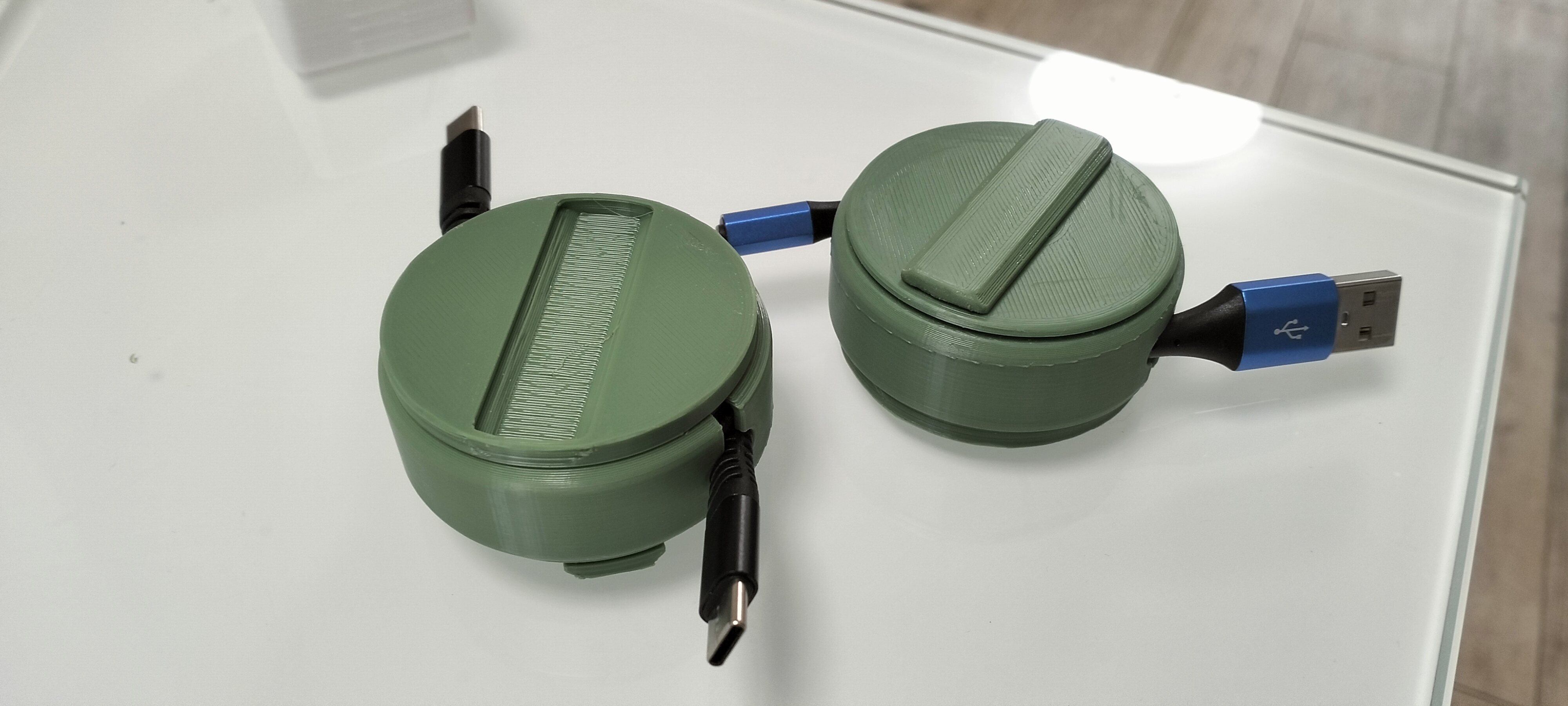 Stackable base usb reel Small