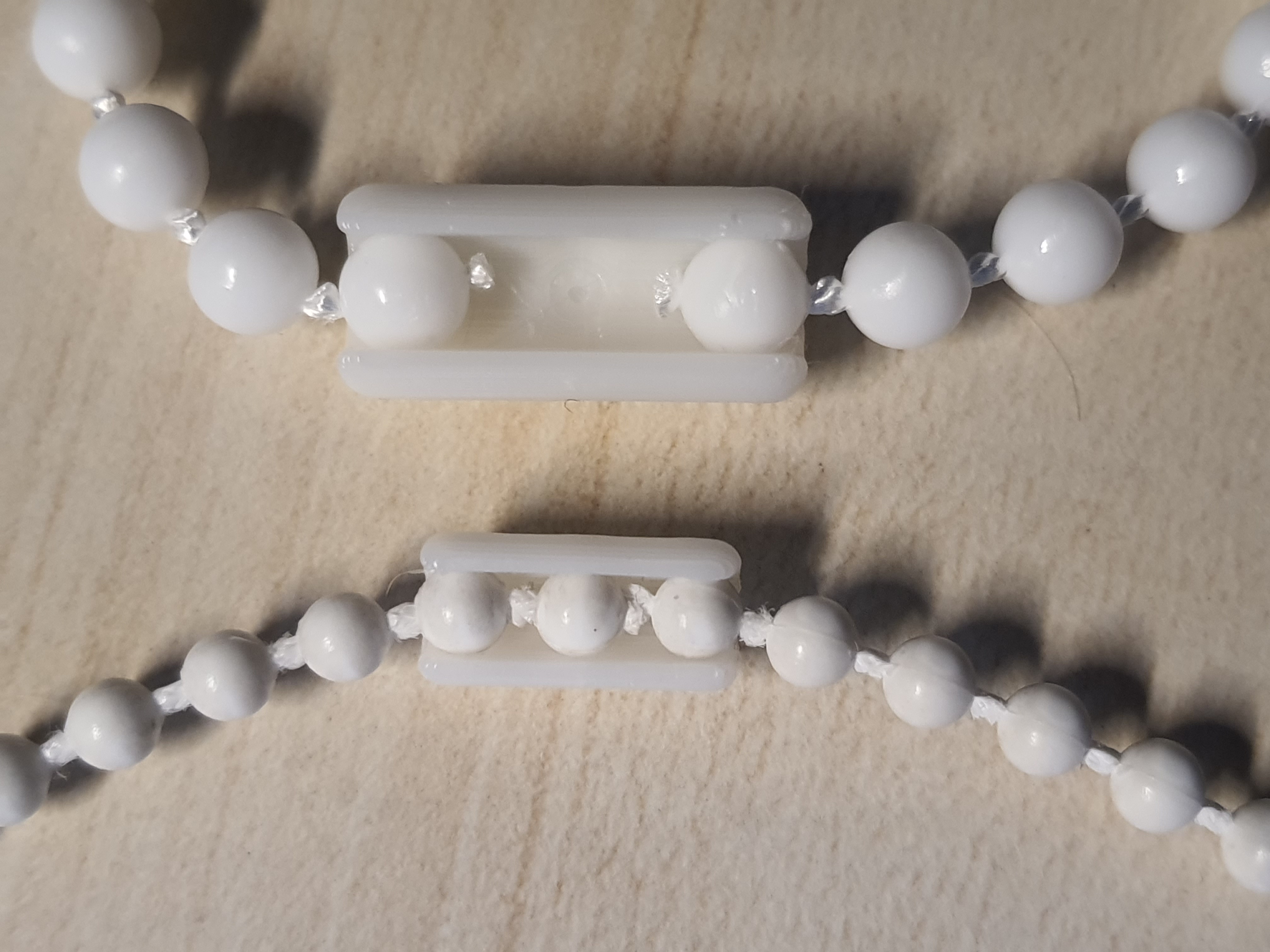 Roller cord connectors