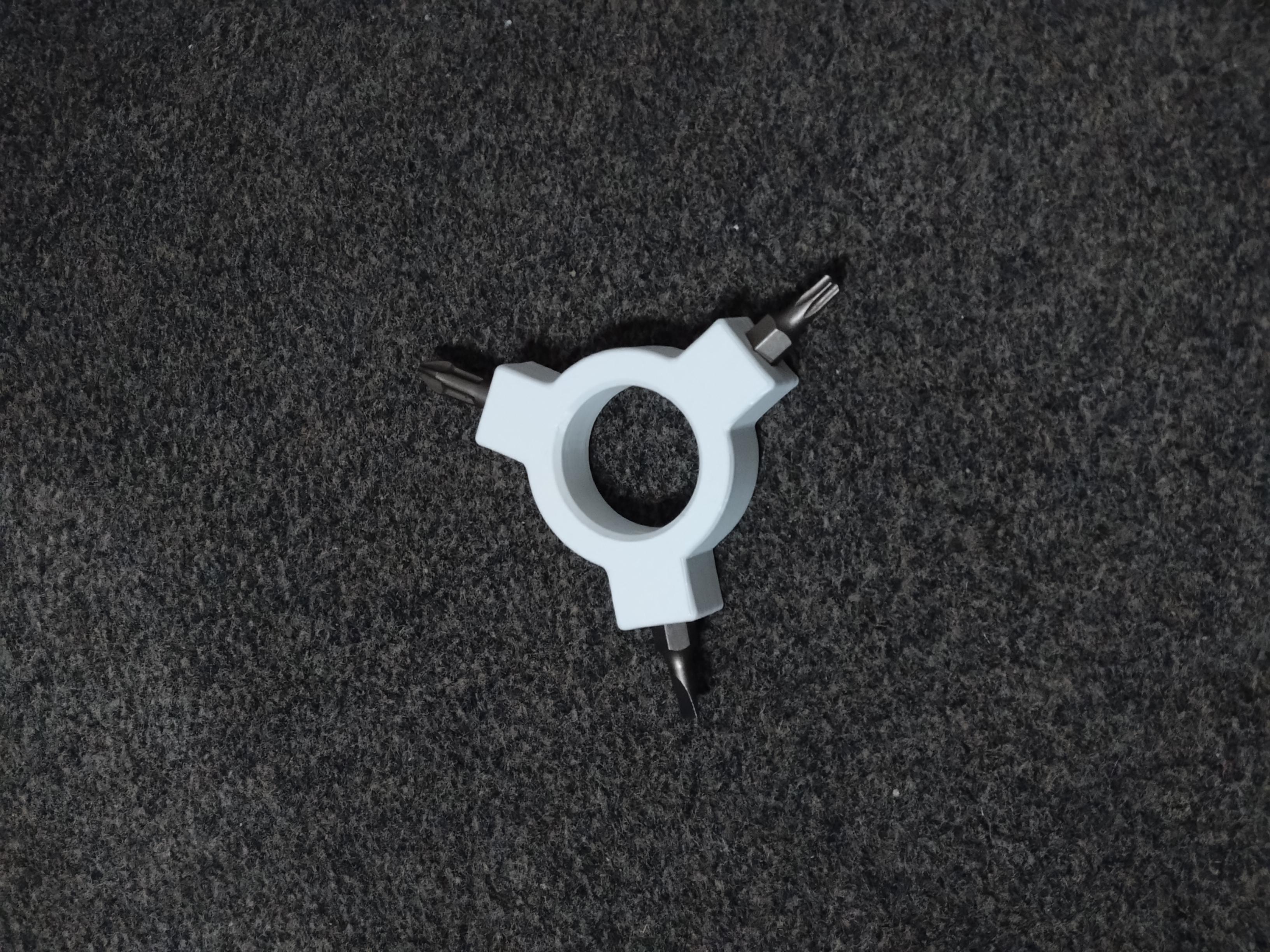Hex bits driver ring