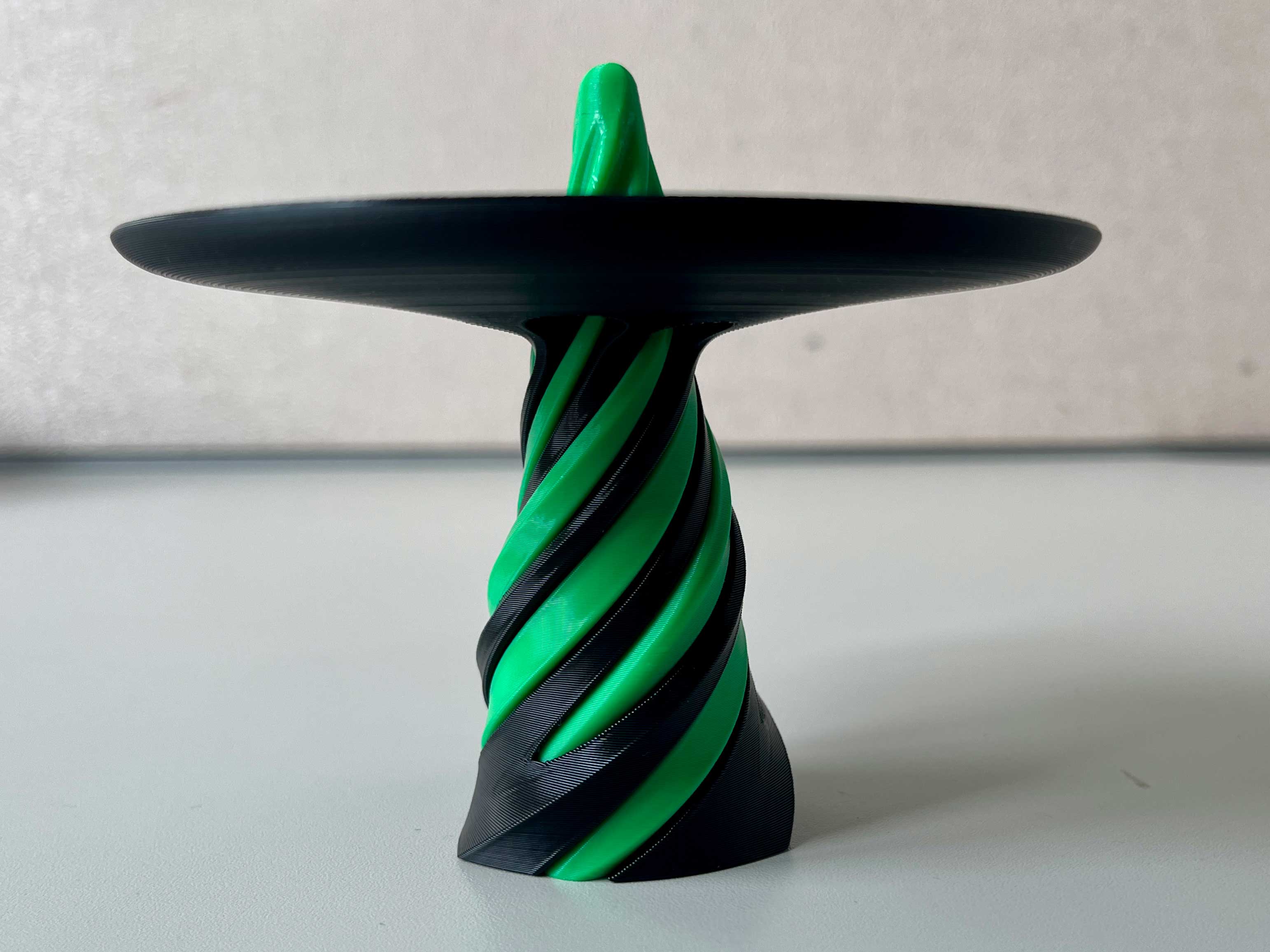 Miniatura 4 do modelo 3D Judgement Table