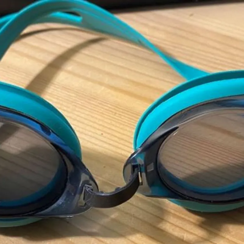 Speedo goggles 2024 replacement strap