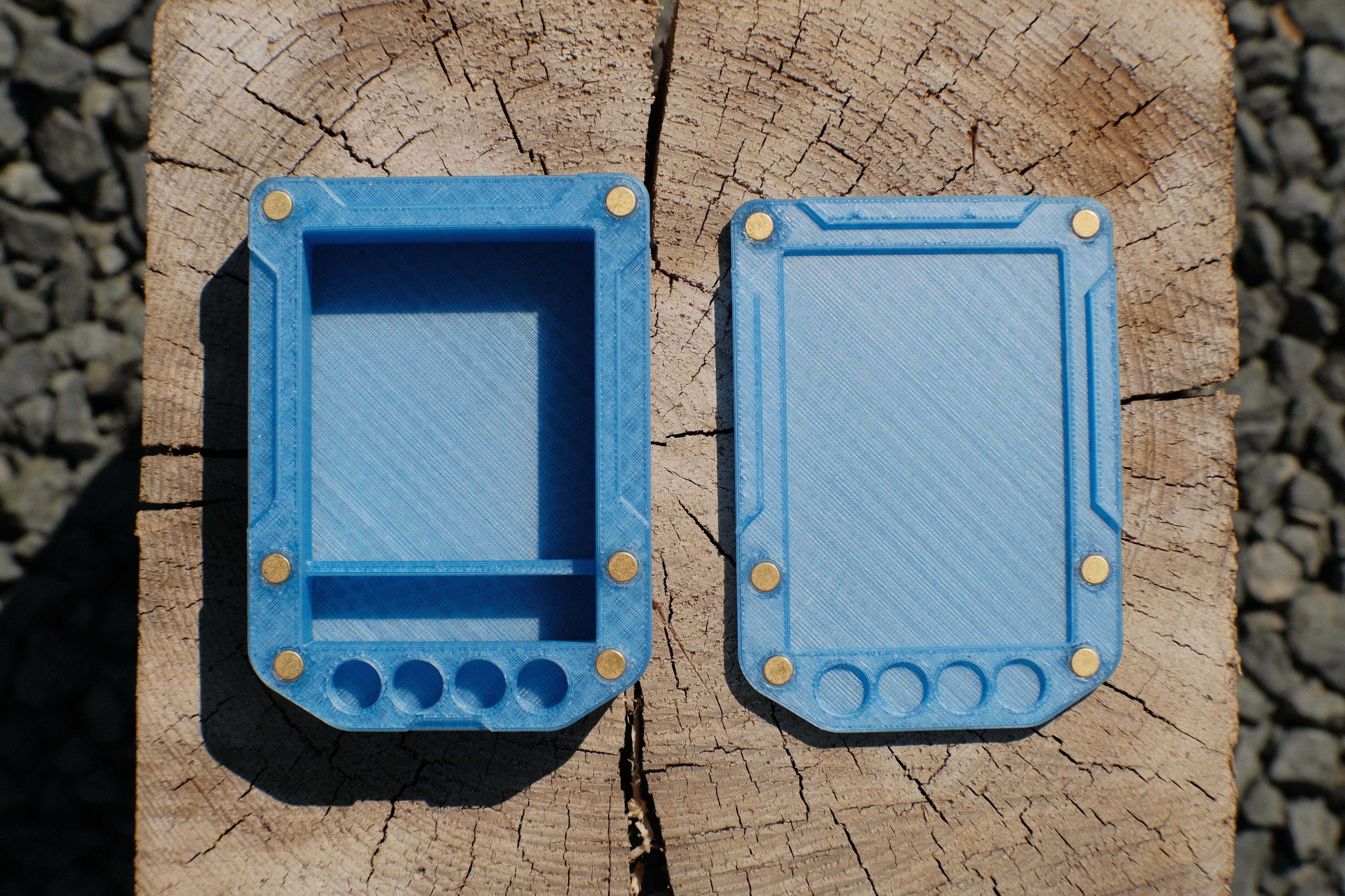 Miniatura 3 do modelo 3D Magnetic IEM Case