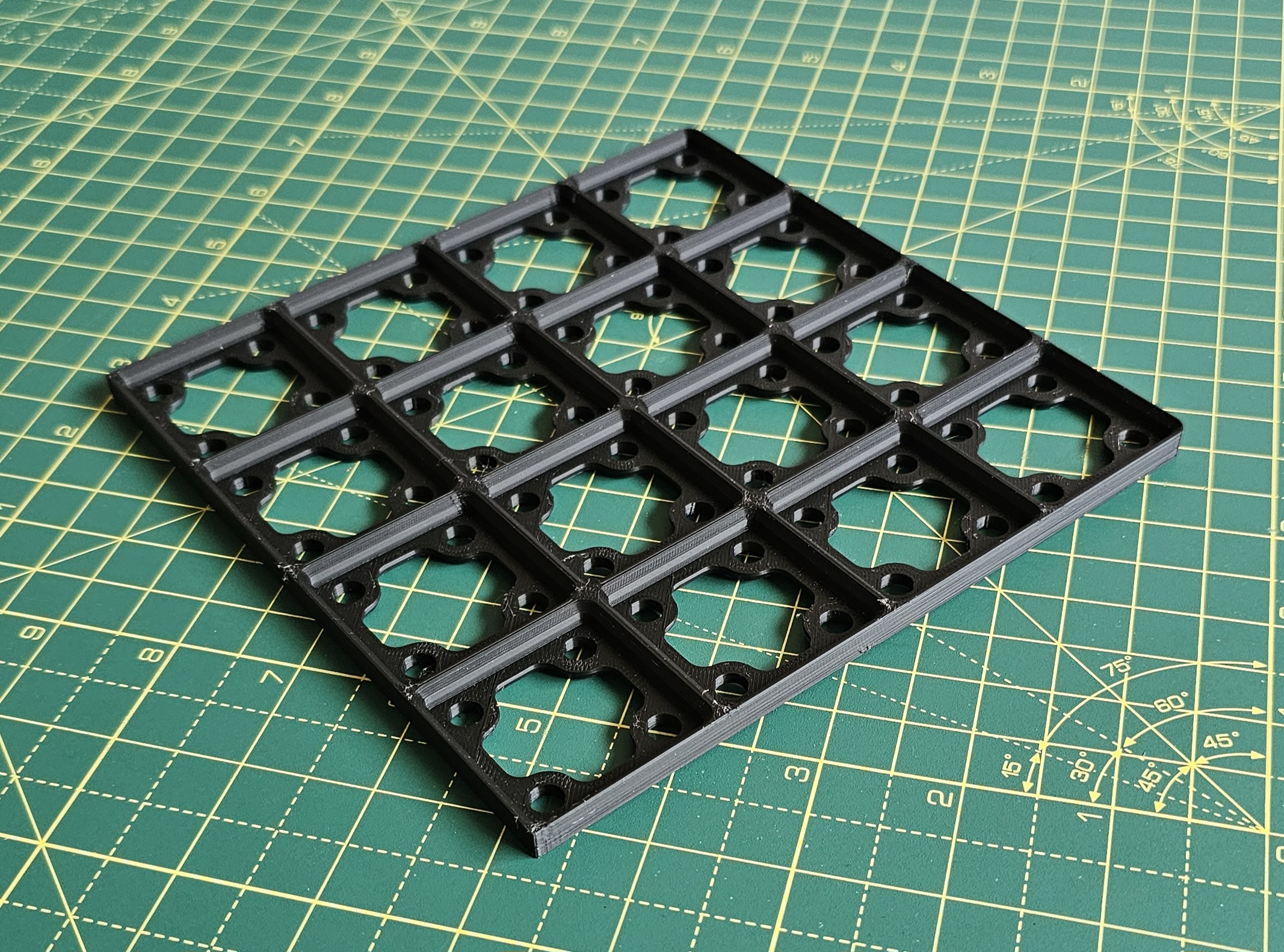 Miniatura 6 do modelo 3D Gridfinity Drawer (4x4)