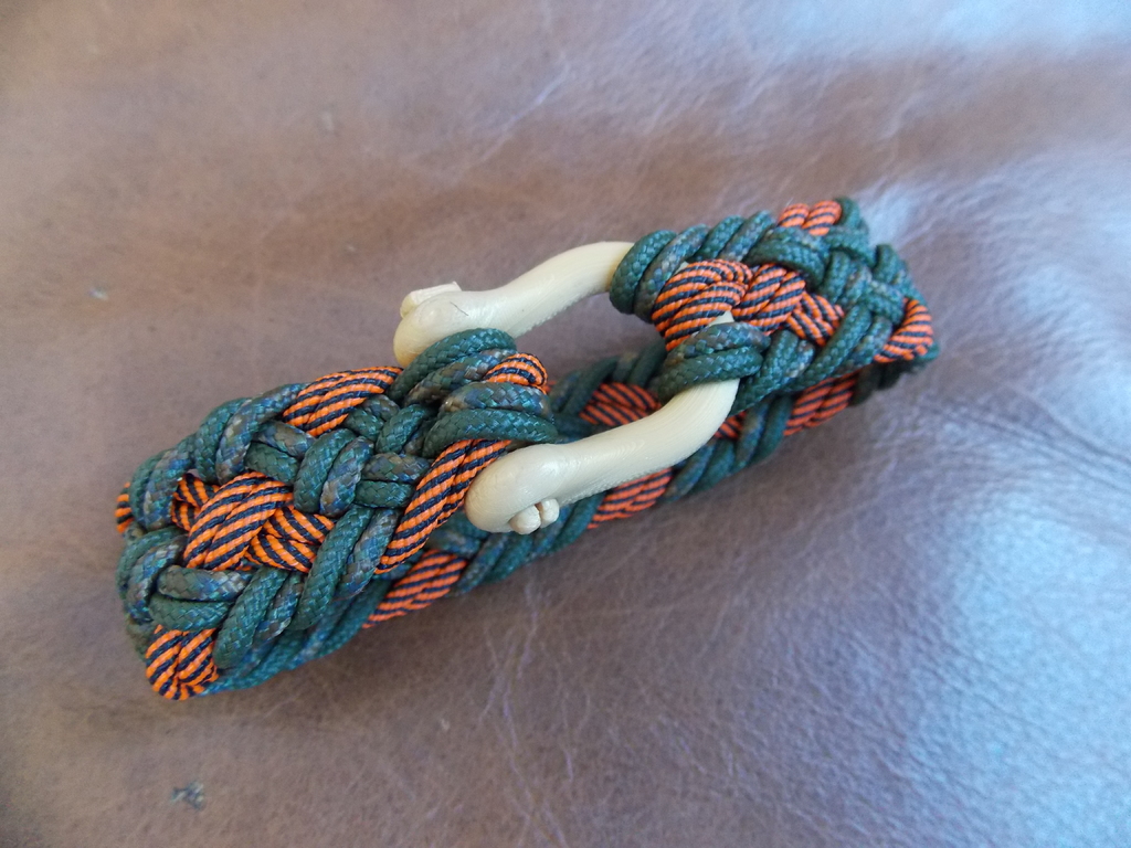 Paracord Bracelet Shackle