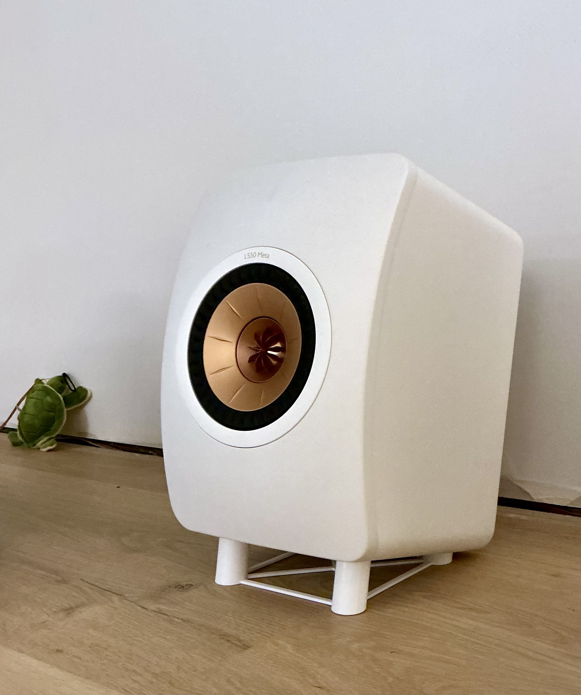 KEF LS50 Angled Floor Stand
