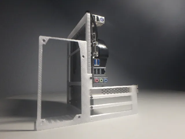 Too minimal PC case