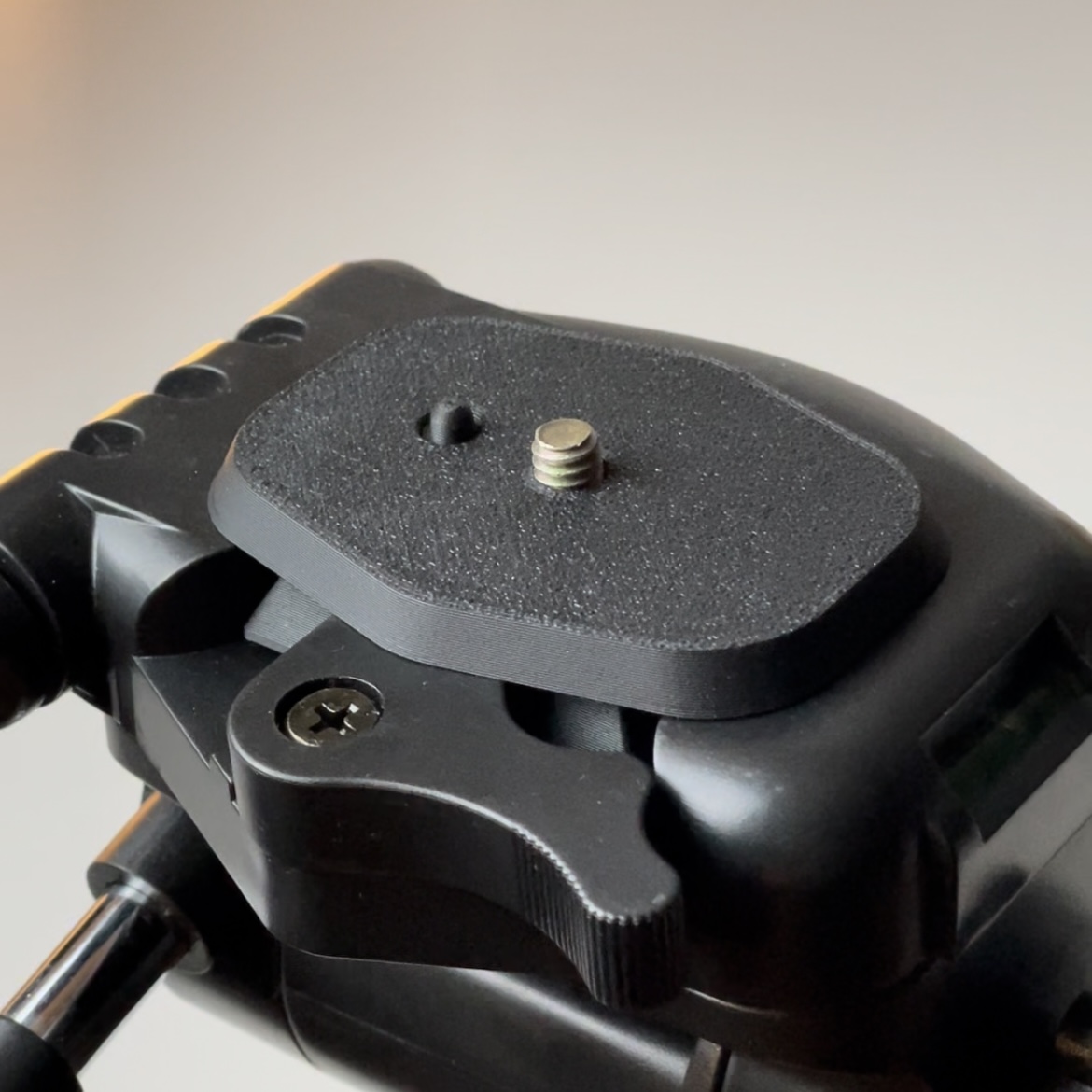Miniatura 2 do modelo 3D Tripod Quick Release Plate