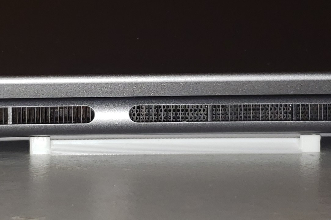 Simple Laptop Riser