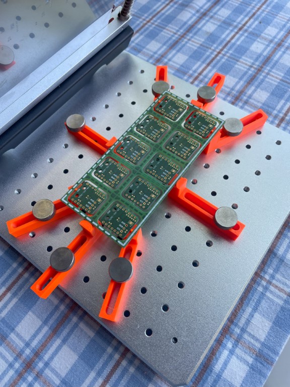 PCBHolder