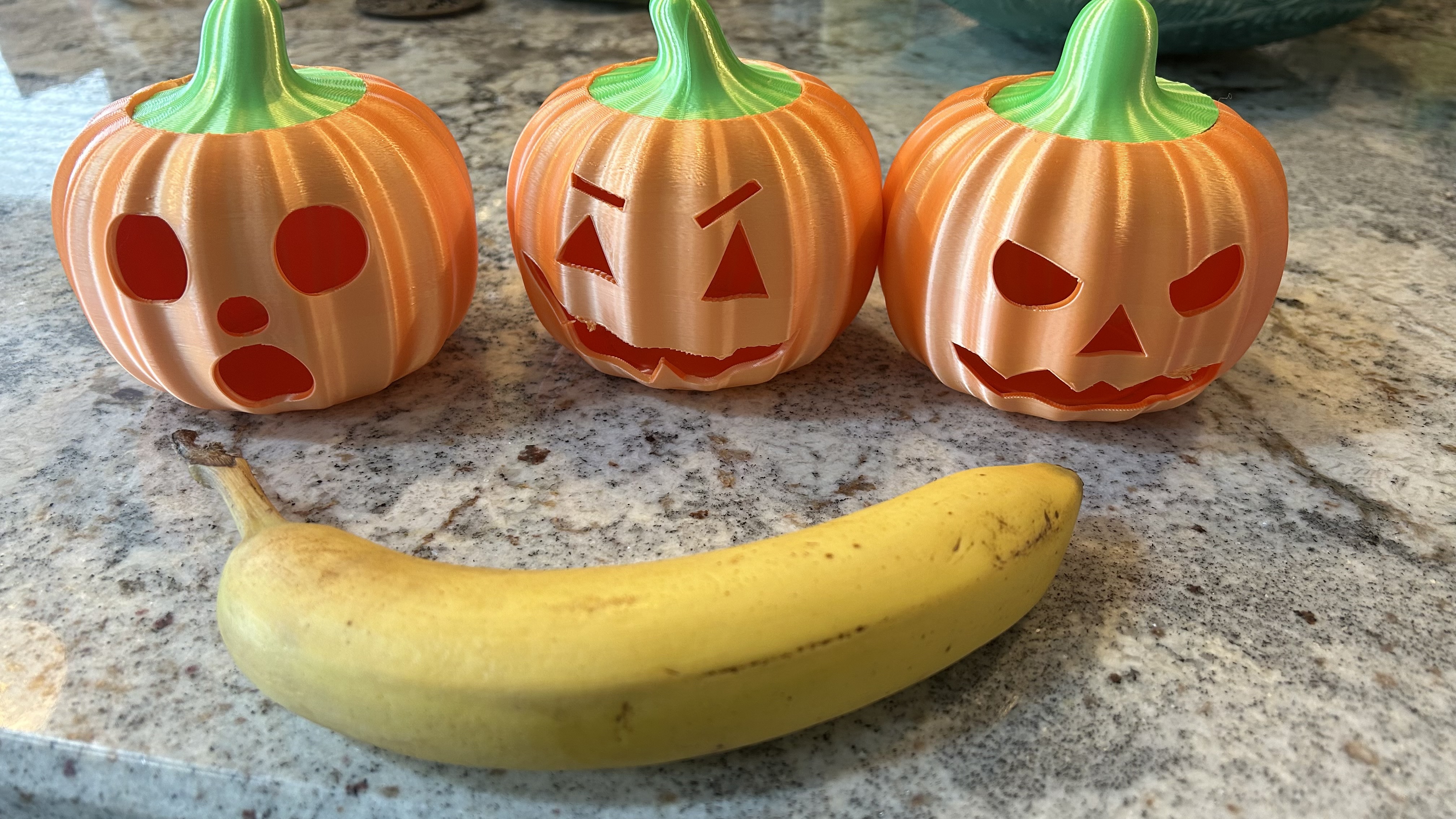 Miniatura 5 do modelo 3D Three Little Pumpkins