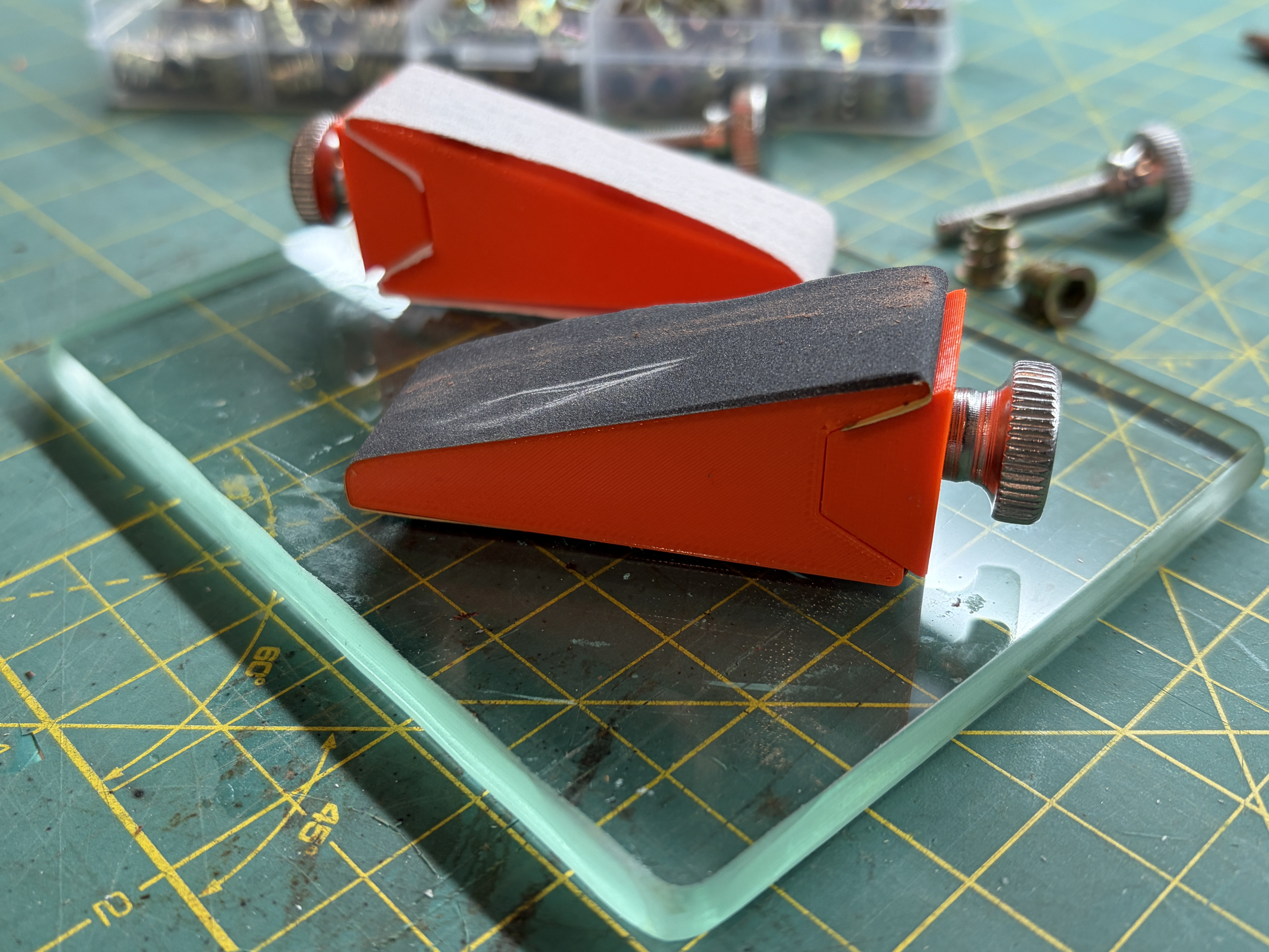 Small sanding block (for leatherwork)