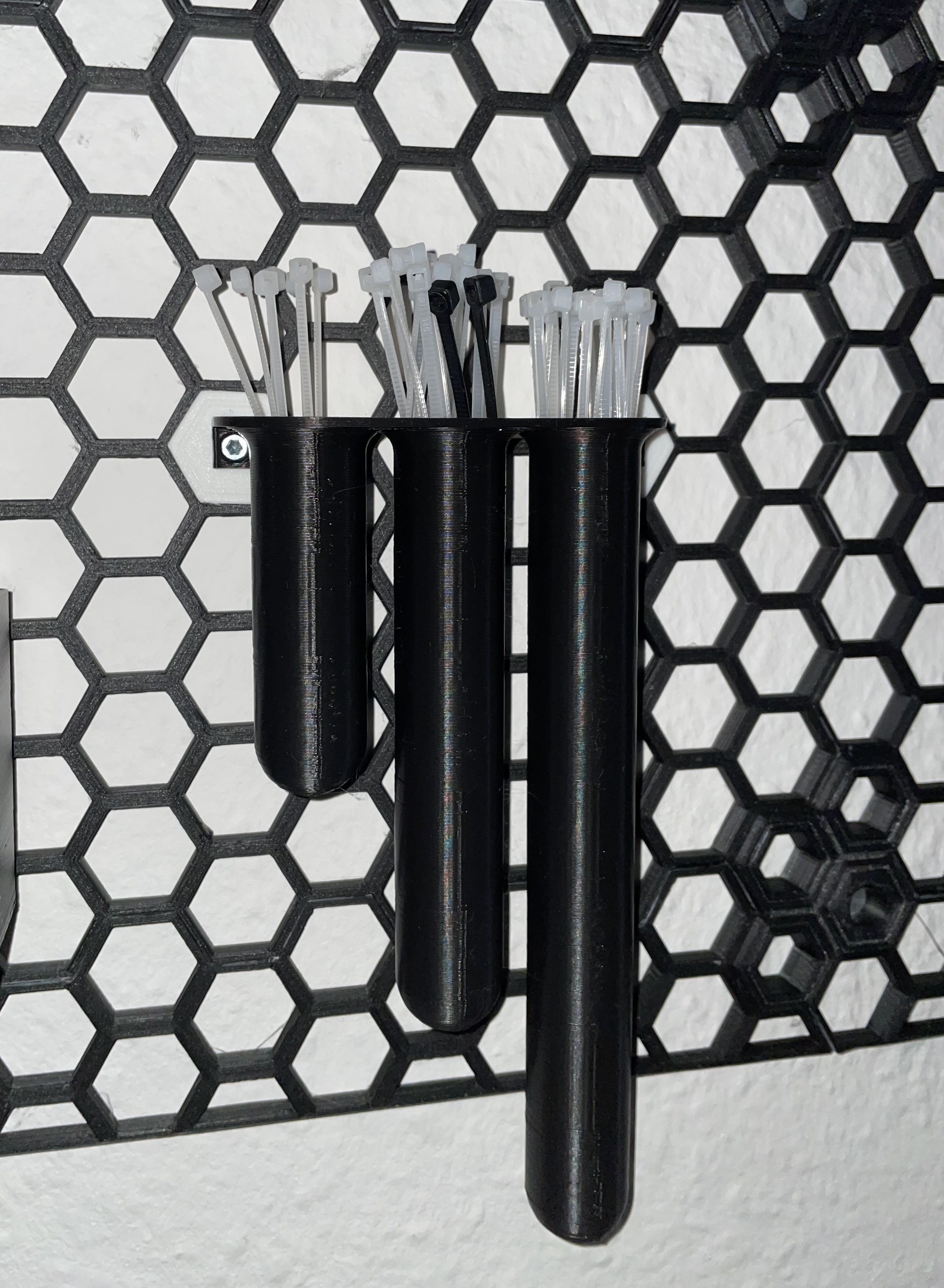 Wall-organizer for cable ties (suitable for HSW)