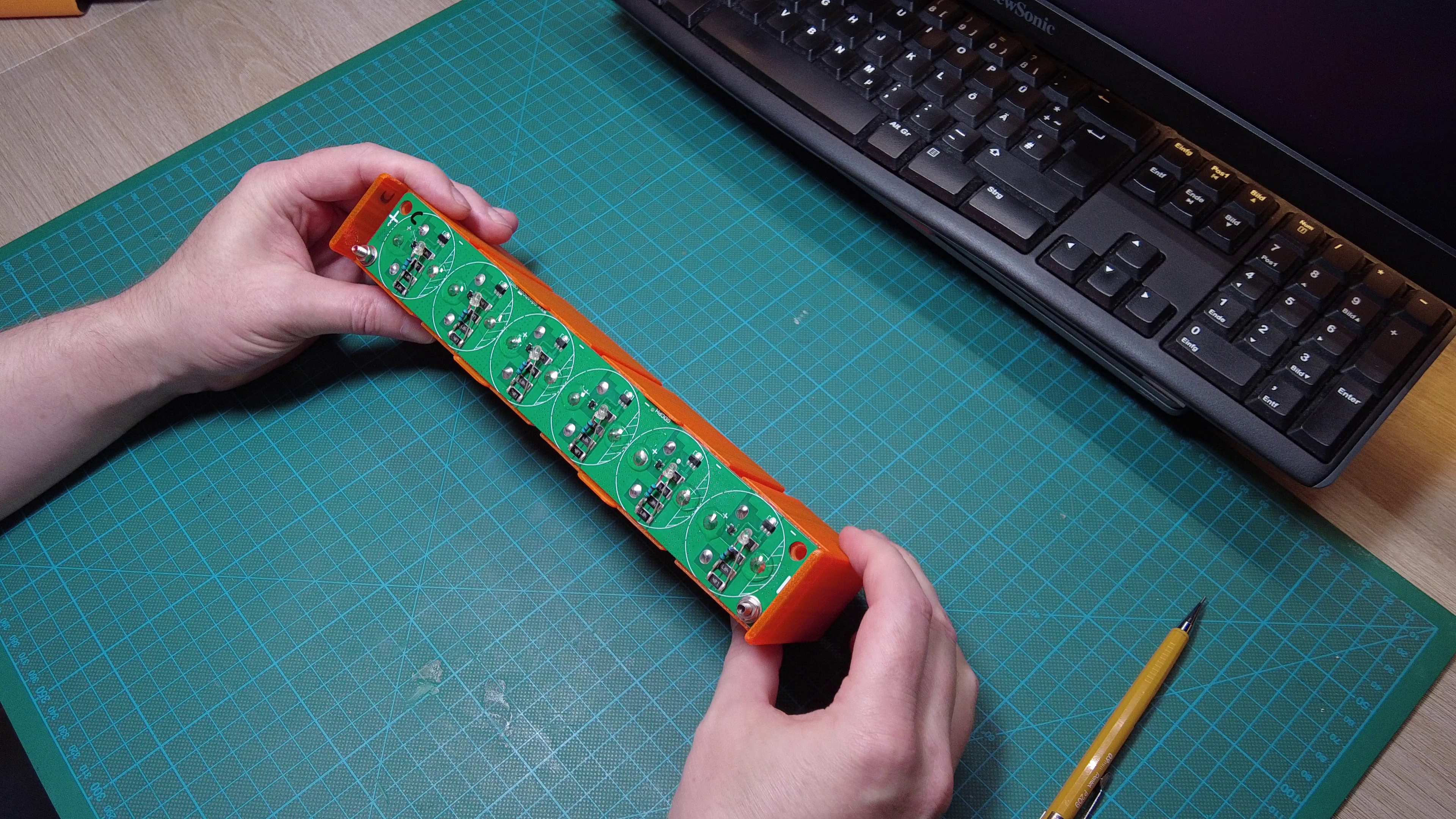 Stackable Supercaps Holder — thumbnail 2