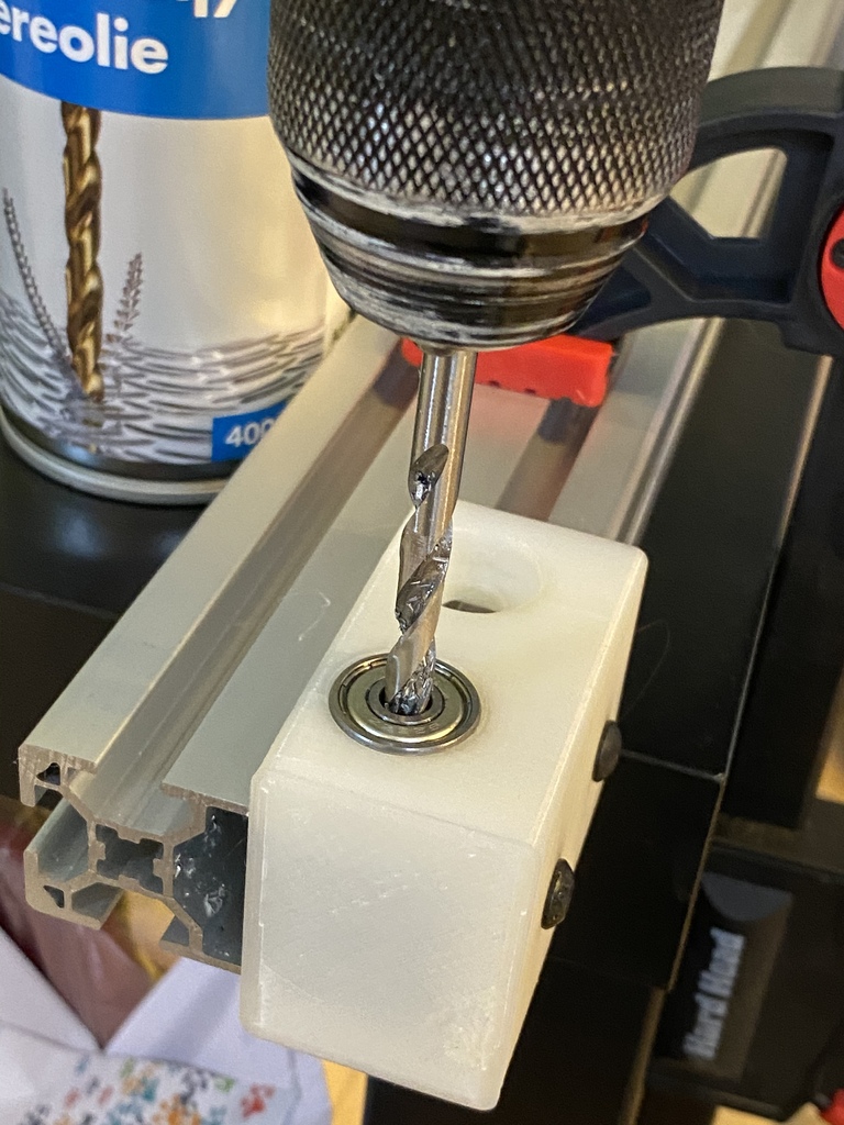 Tapping Jig for 3030 and 3060 Aluminium Extrusion by TypQxQ Download