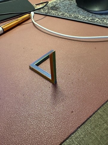 Miniatura 3 do modelo 3D impossible triangle