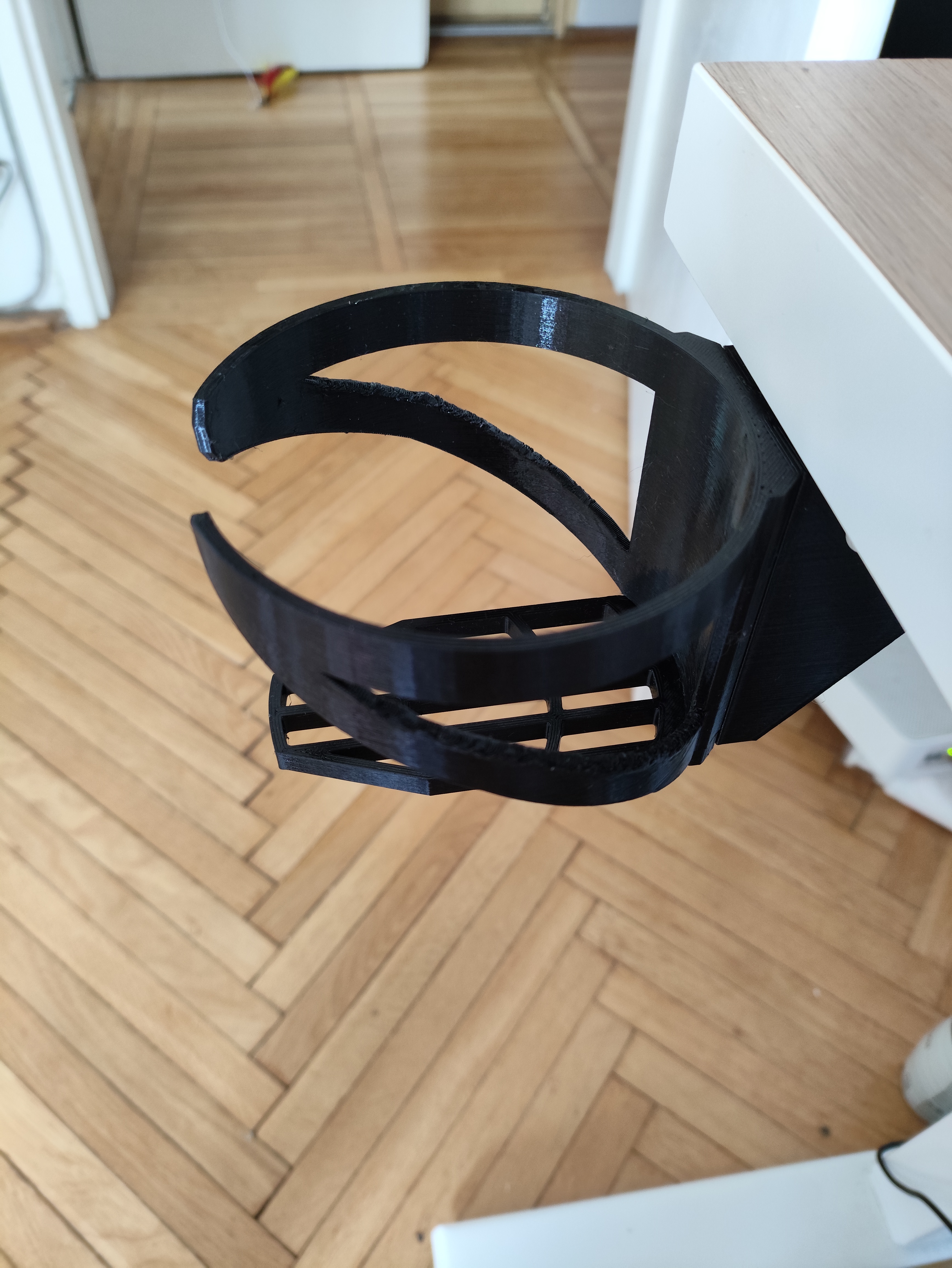 Desk cup / bottle holder