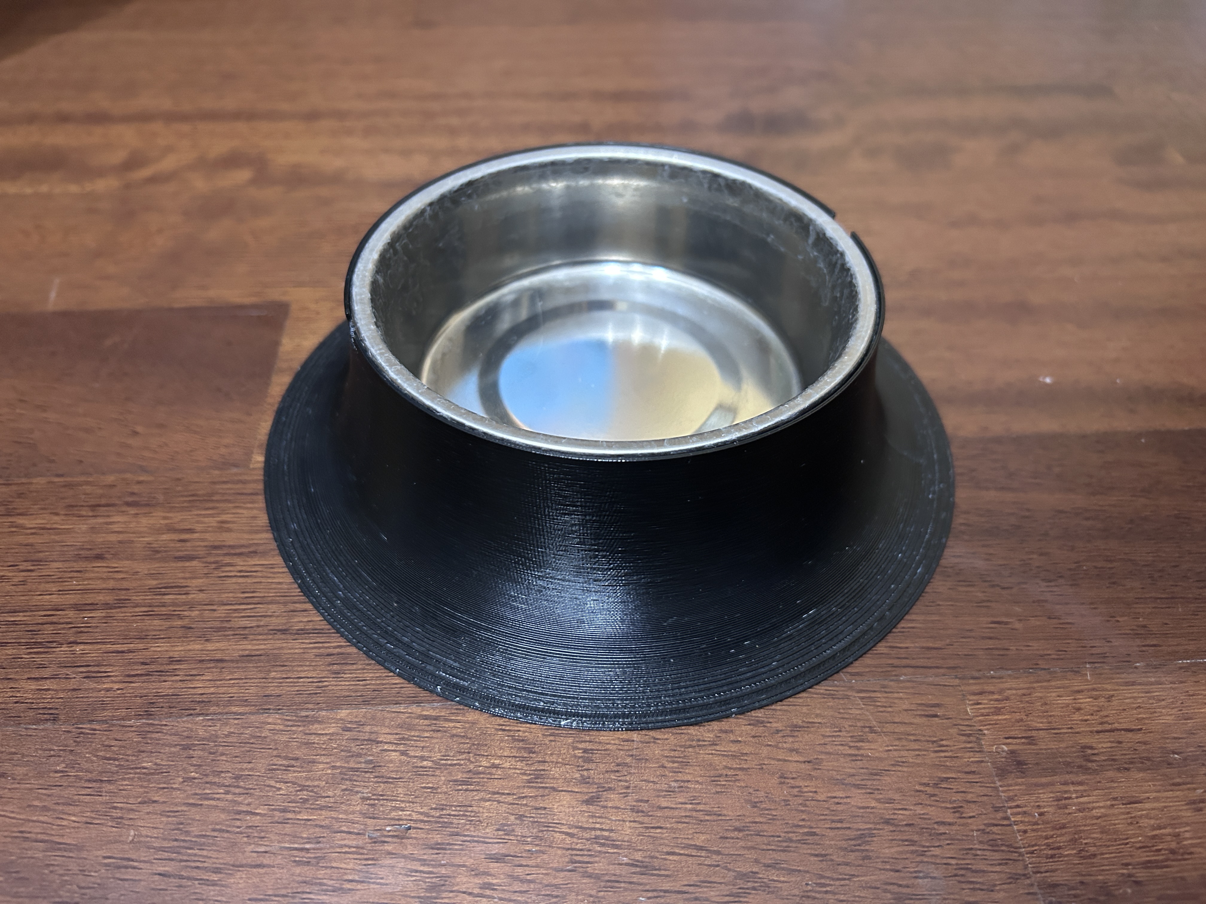 Stable cat bowl - anti split and spill