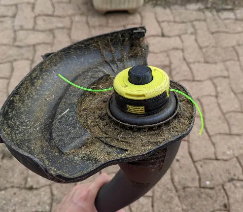 Bobineau Fil Coupe-herbe RYOBI Greenstar 4070 | Pour RLT4027 | Fil 1.5mm | Avec Couvercle
