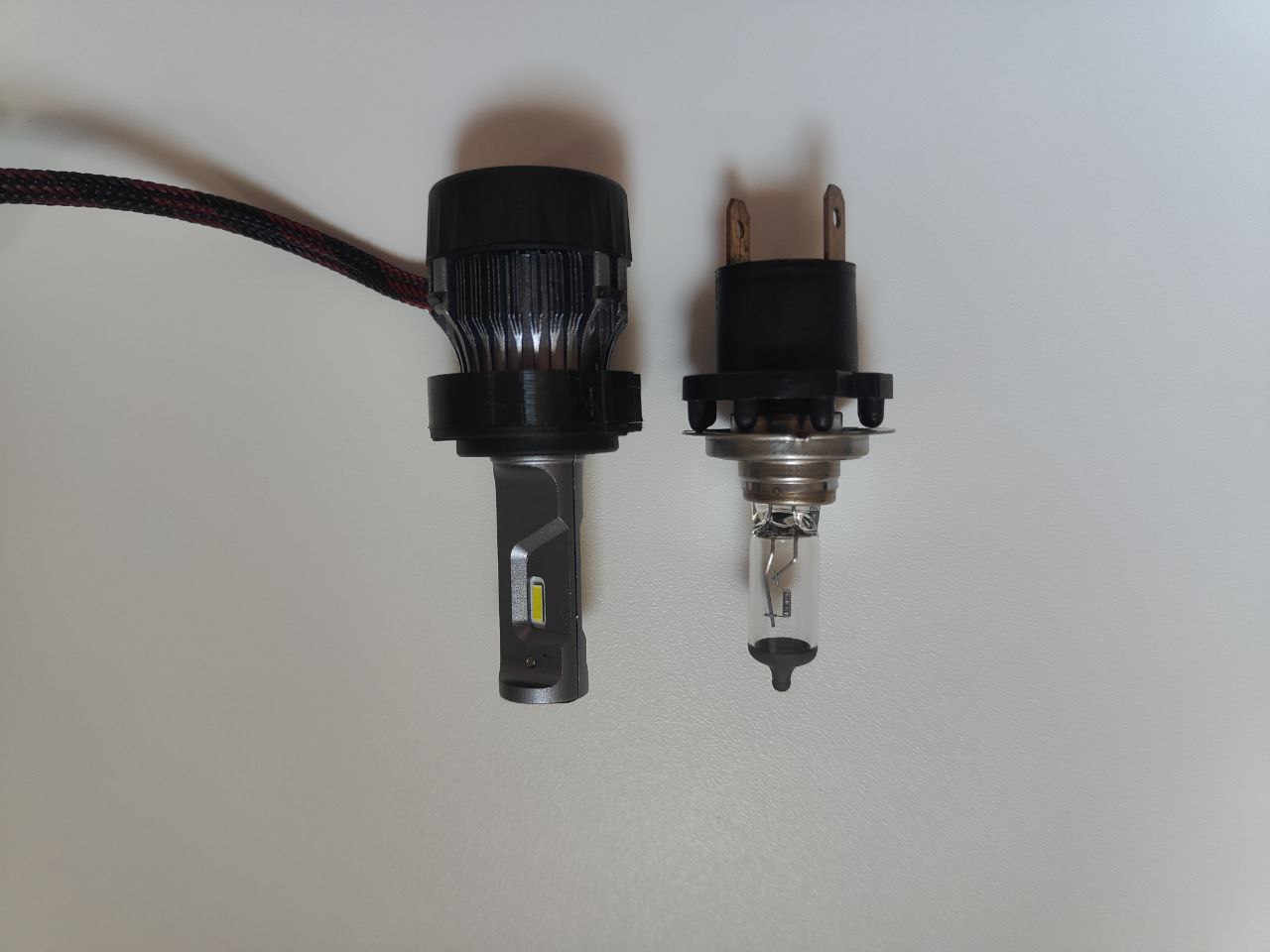 Kawasaki Z800 H7 LED Bulb Adapter