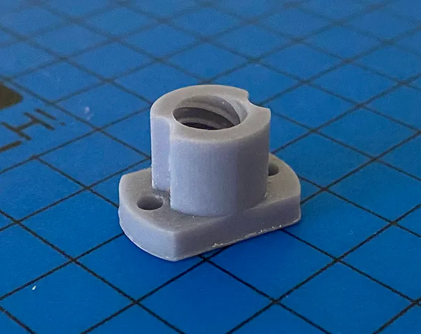 TR8 Nut (8x8, 8x4, 8x2)