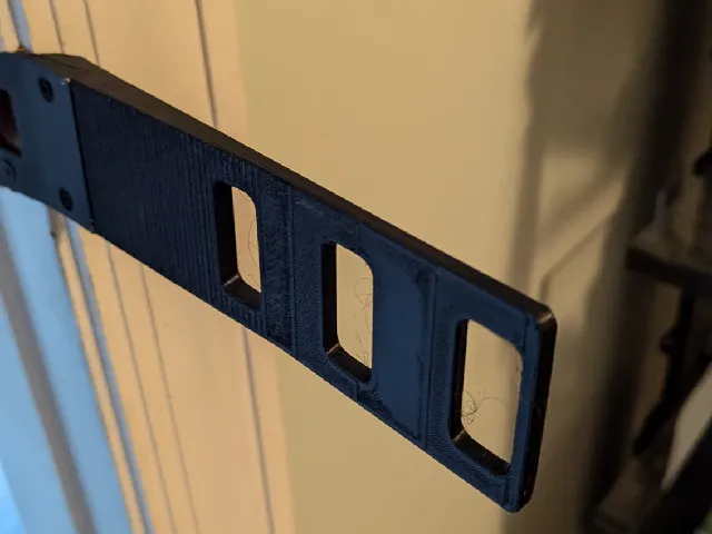 Cat door latch remix smaller
