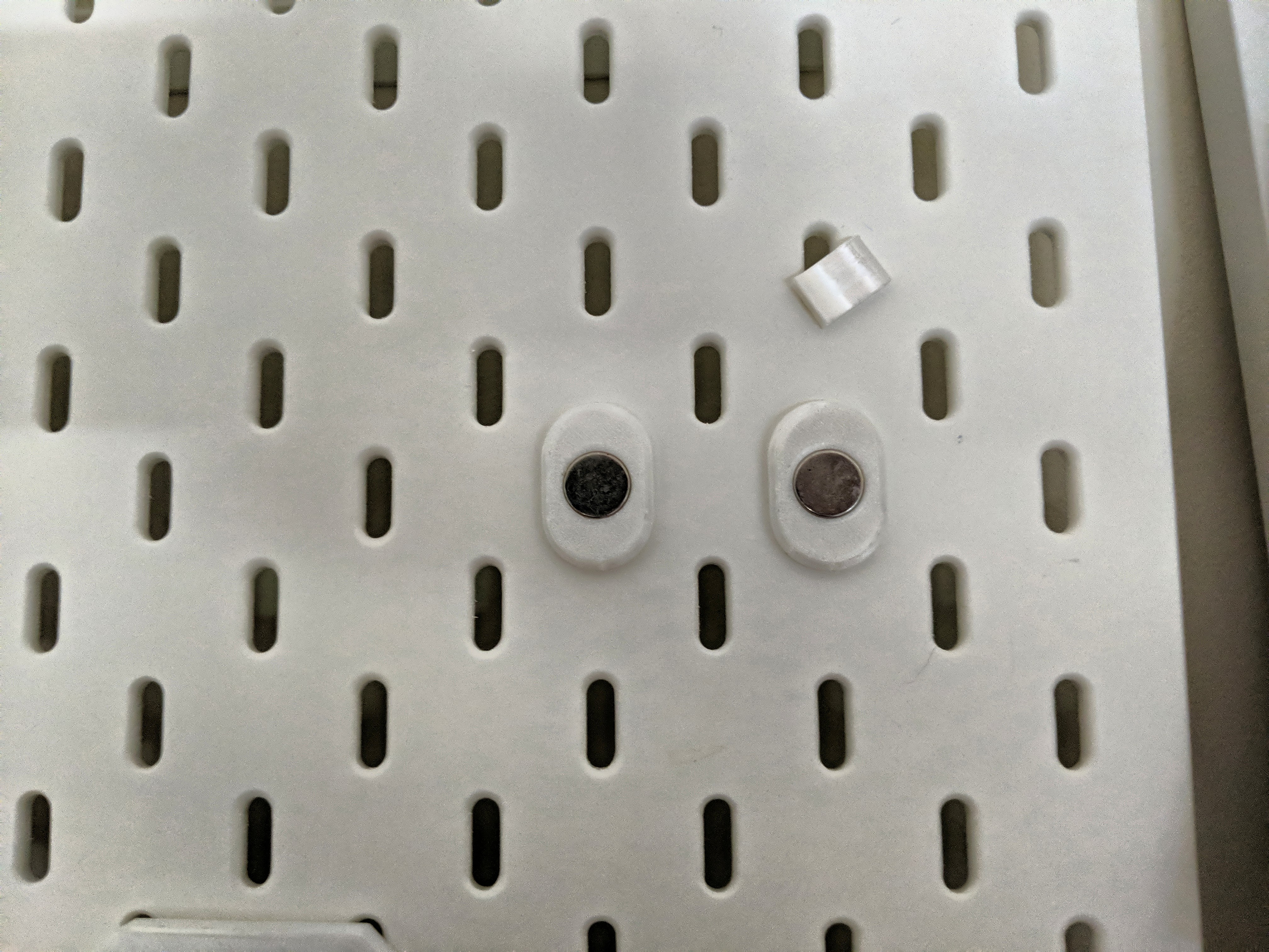 Magnet mount for Skadis 12mm