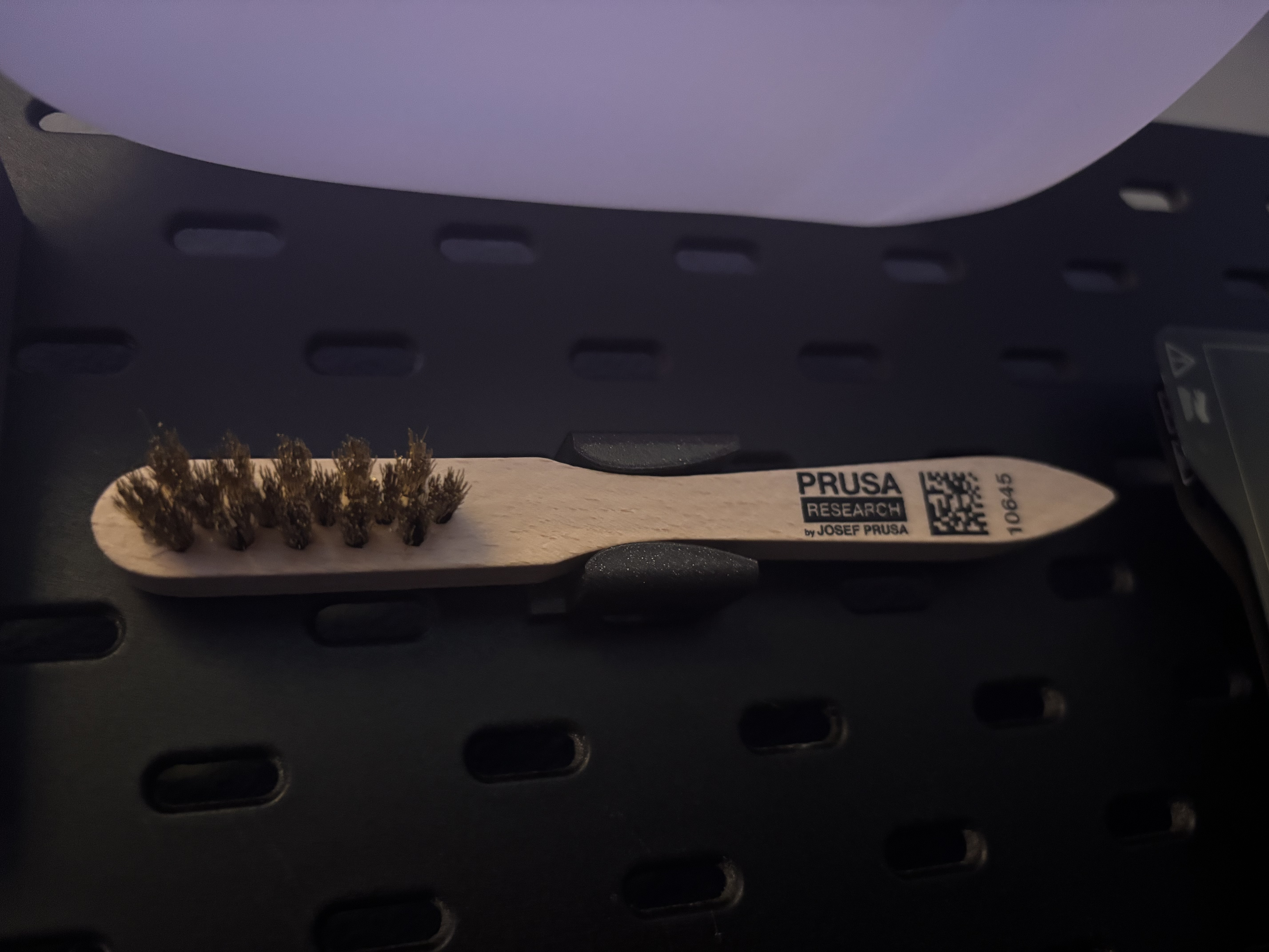 Skadis holder for Prusa nozzle brush