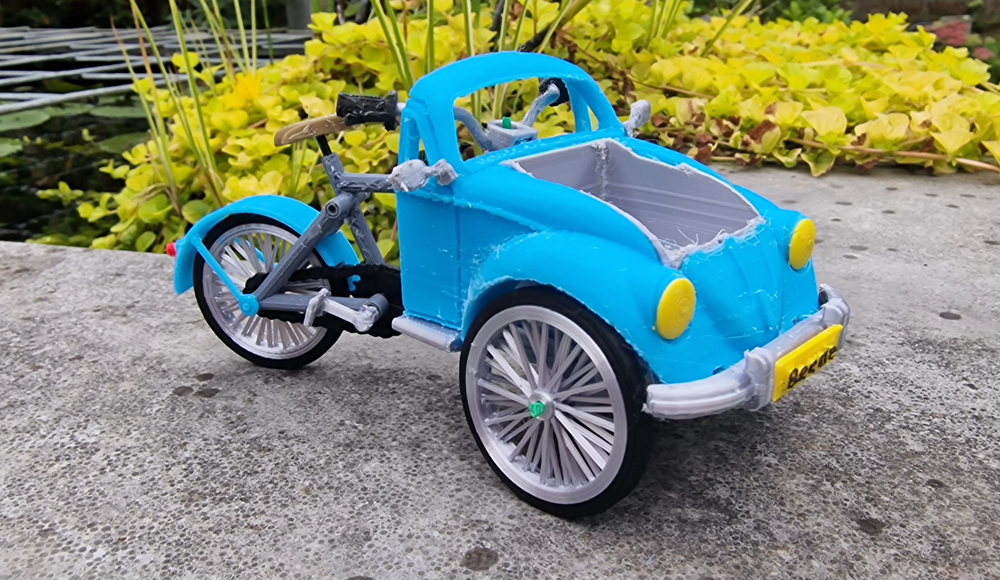 Tricycles VW beetle (3e model of 5) Designer Ed van der Heijden.