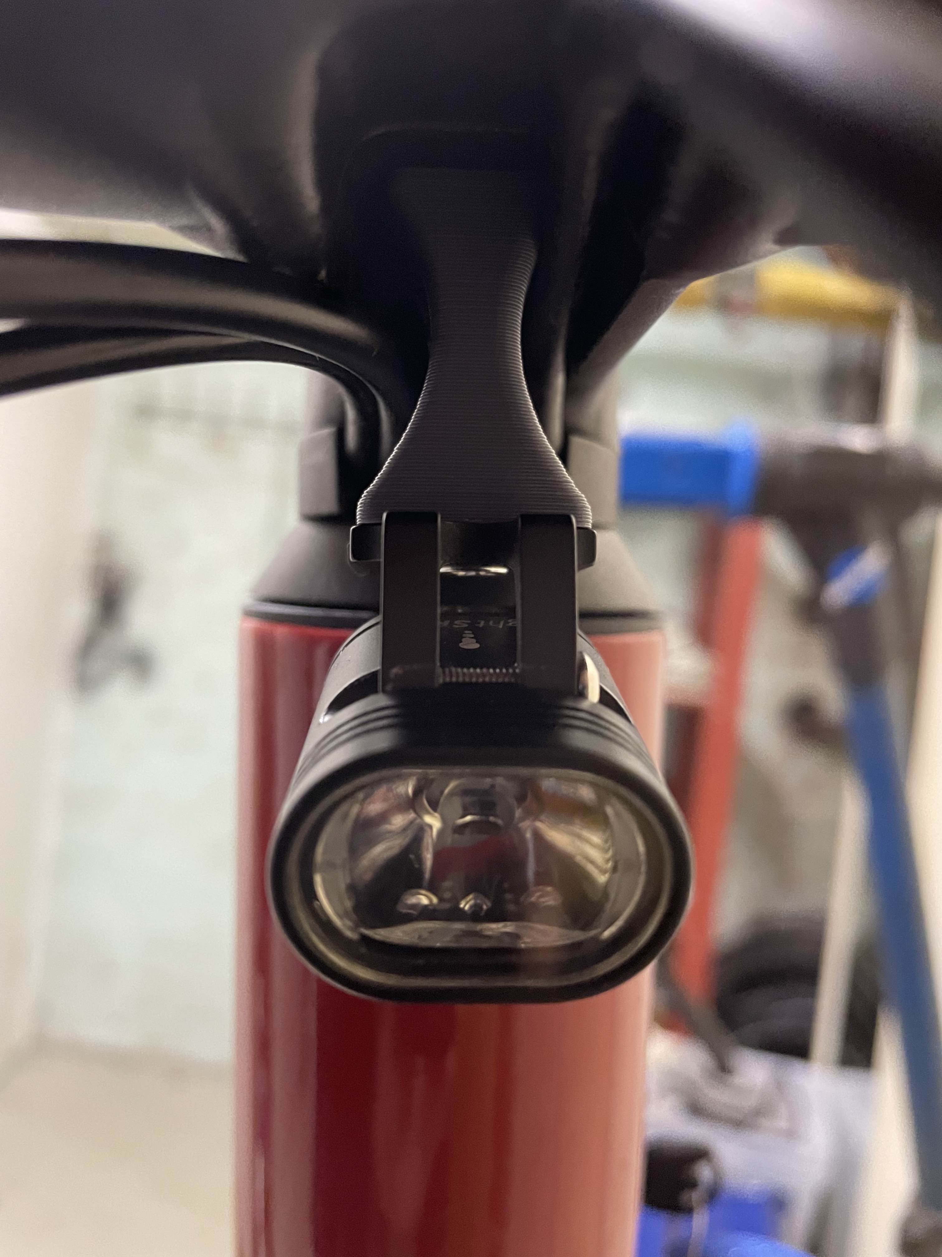 Light mount for Canyon Commuter:ON 7 and Light Skin Ultra Mini