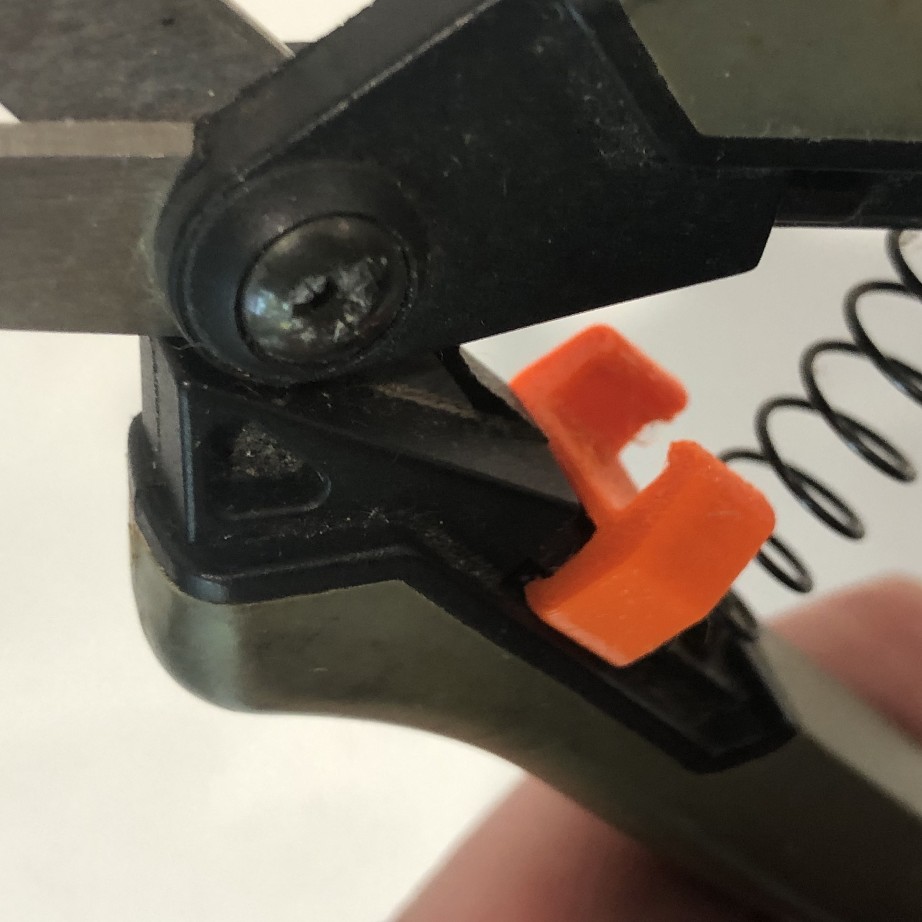 Replacement slide lock for use with Fiskars Softouch Micro-Tip Pruning Snips