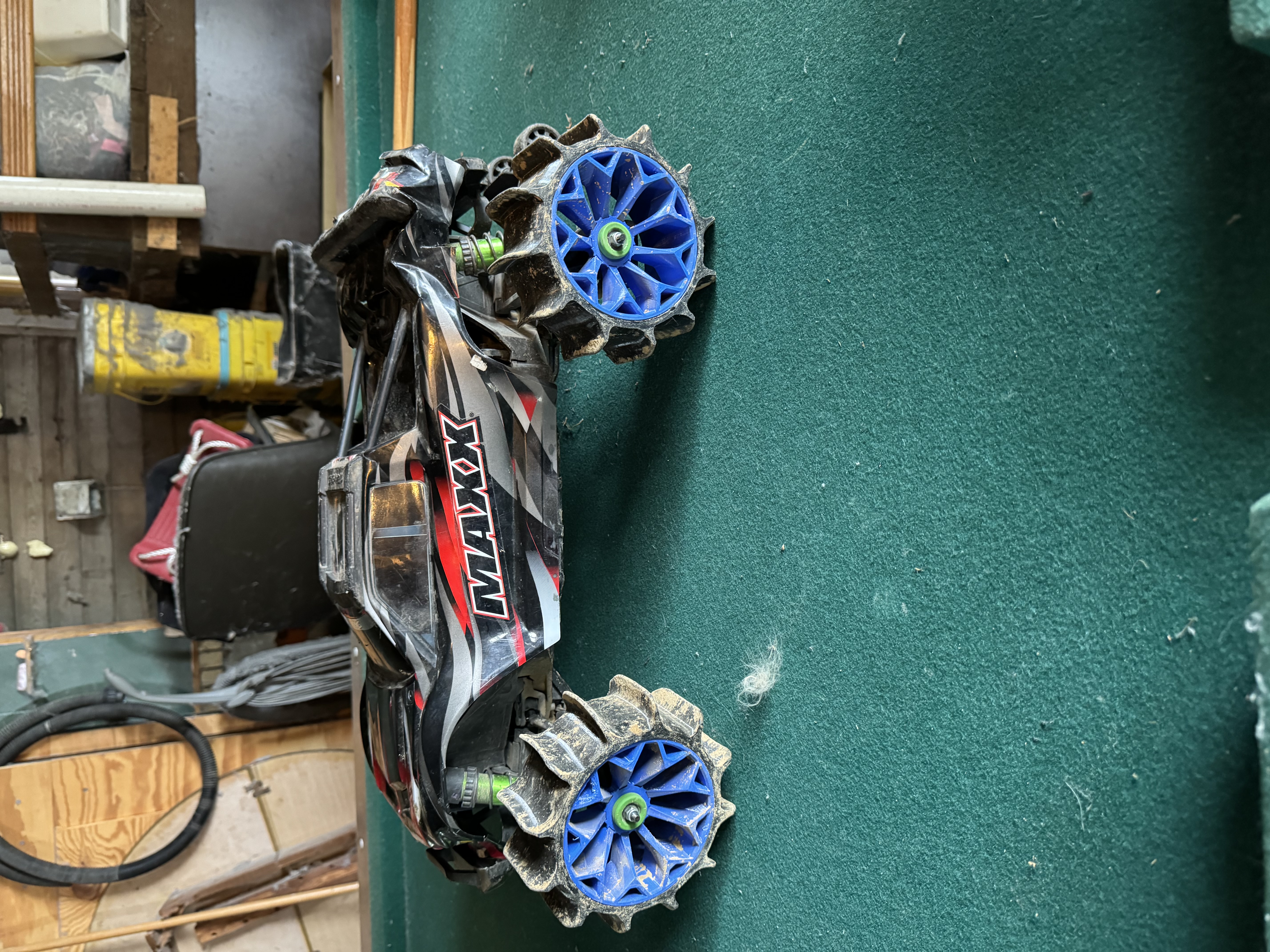 Traxxas Maxx Rim and Paddle Tire