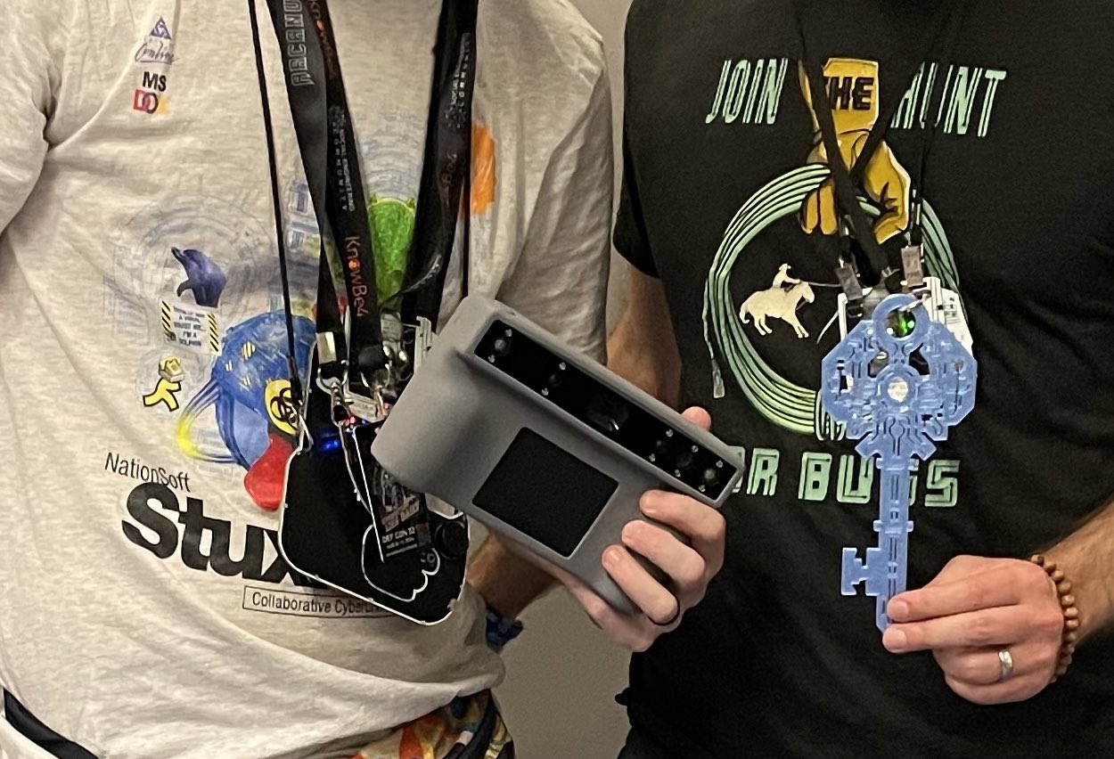 SocialProof Security - DEFCON32 - Keymaster Key — miniatura 2