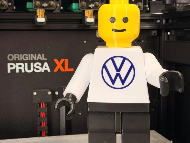 Brick Man - Klemmbaustein Figur im Volkswagen Design