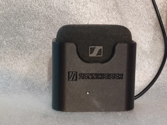 Charging Station for Sennheiser MOMENTUM True Wireless 4 Earbuds