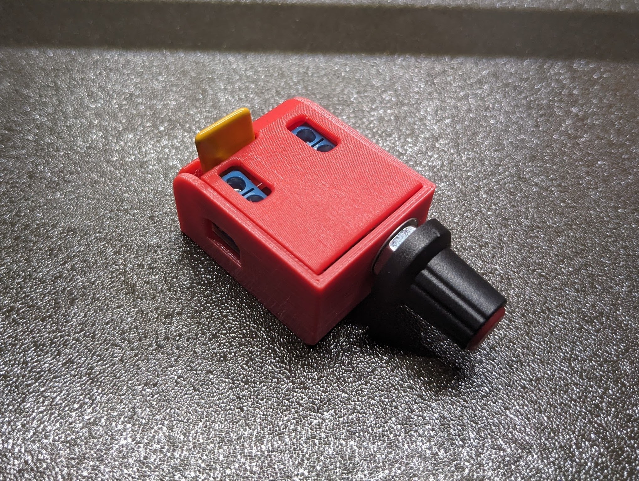 DC PWM motor controller case lid