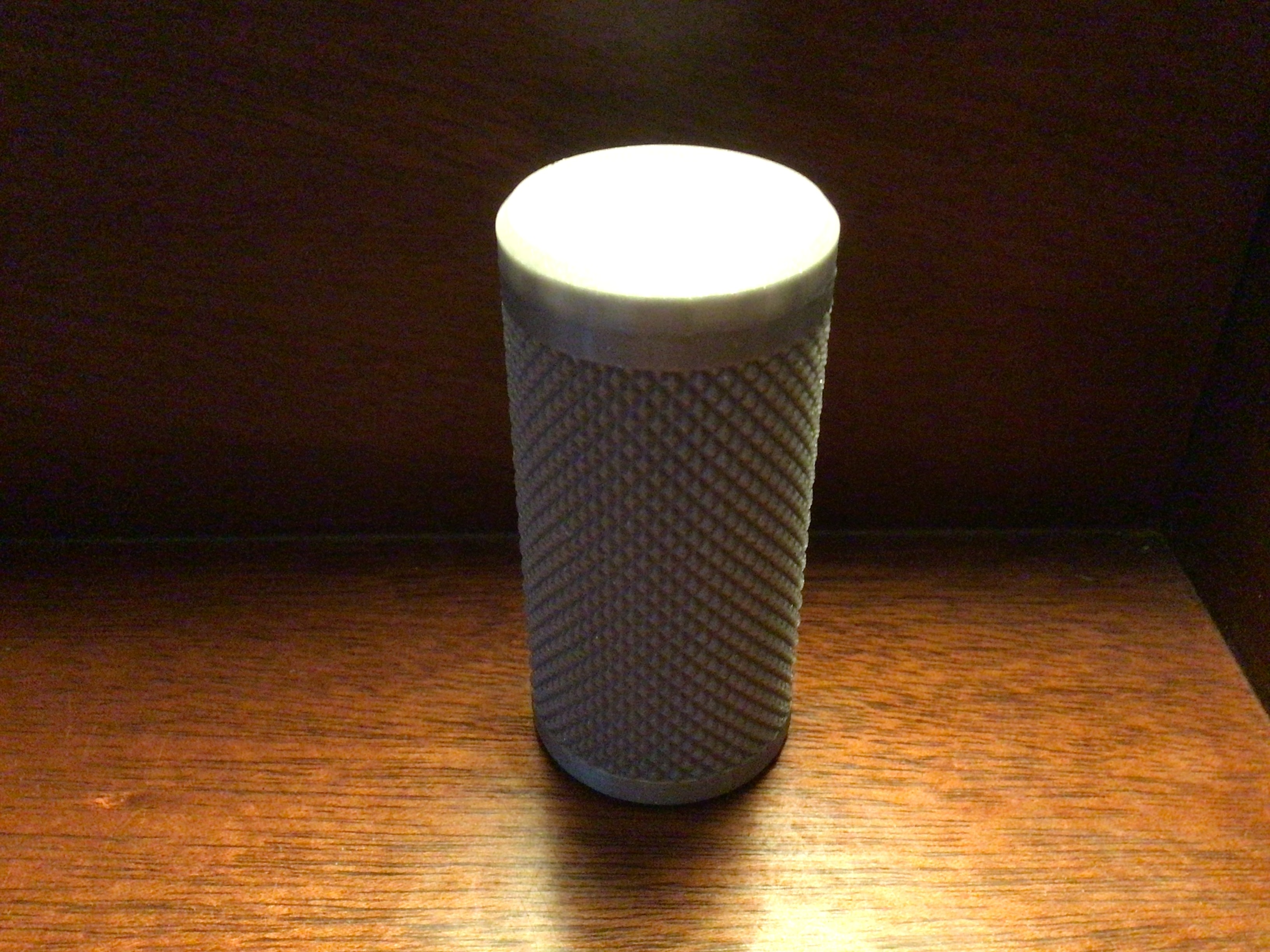 Miniatura 3 do modelo 3D knurled container