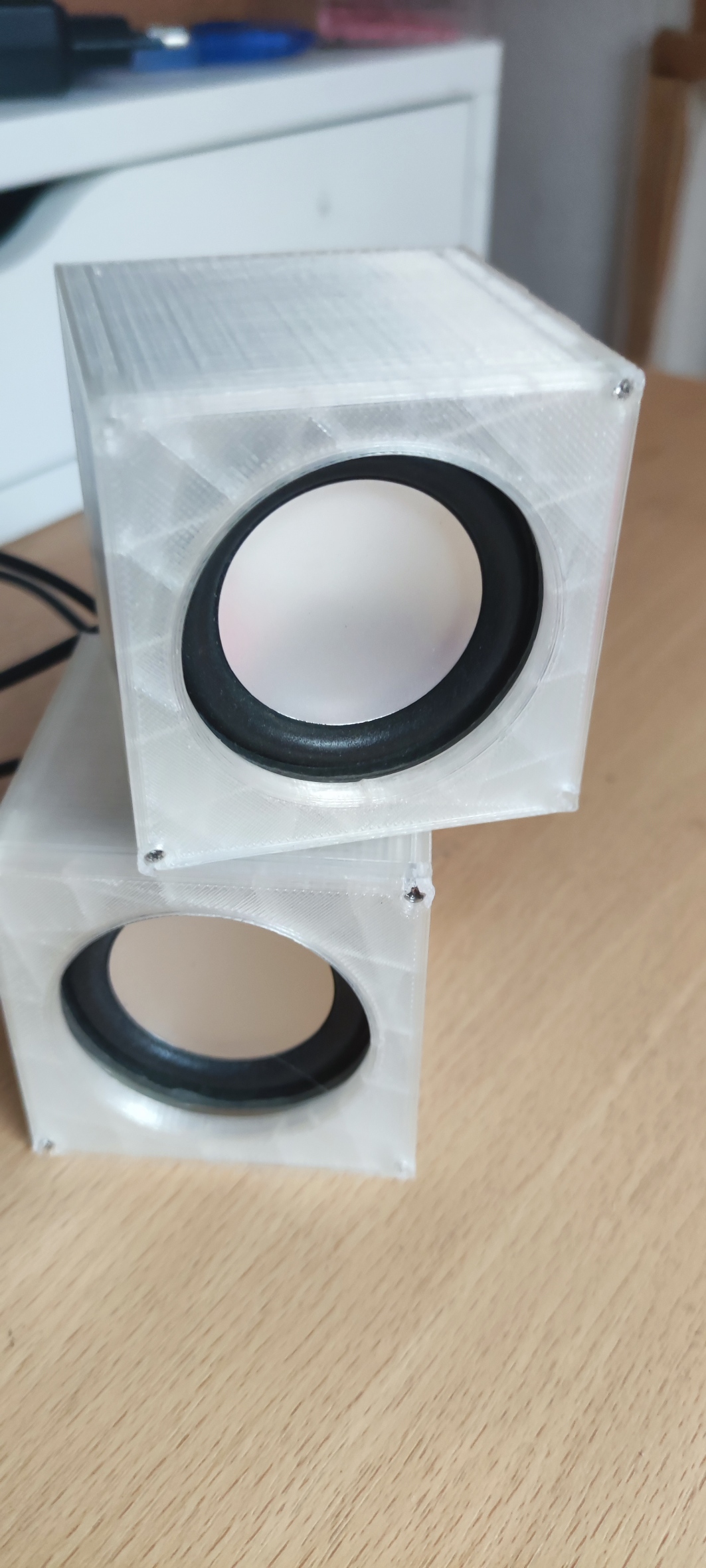 Mini speaker box por 9 landroo | Descargar modelo STL gratuito ...